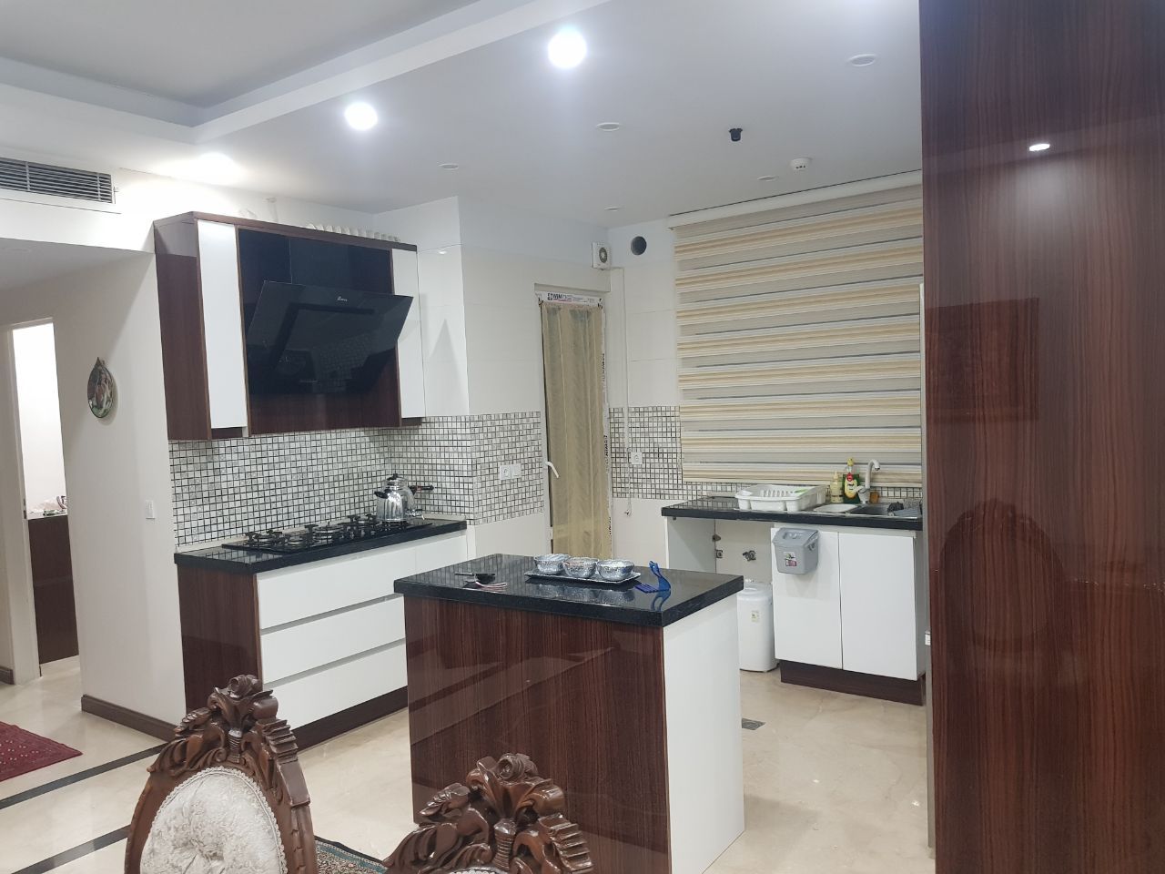 فروش اپارتمان 95 متری در نارمک فول امکانات