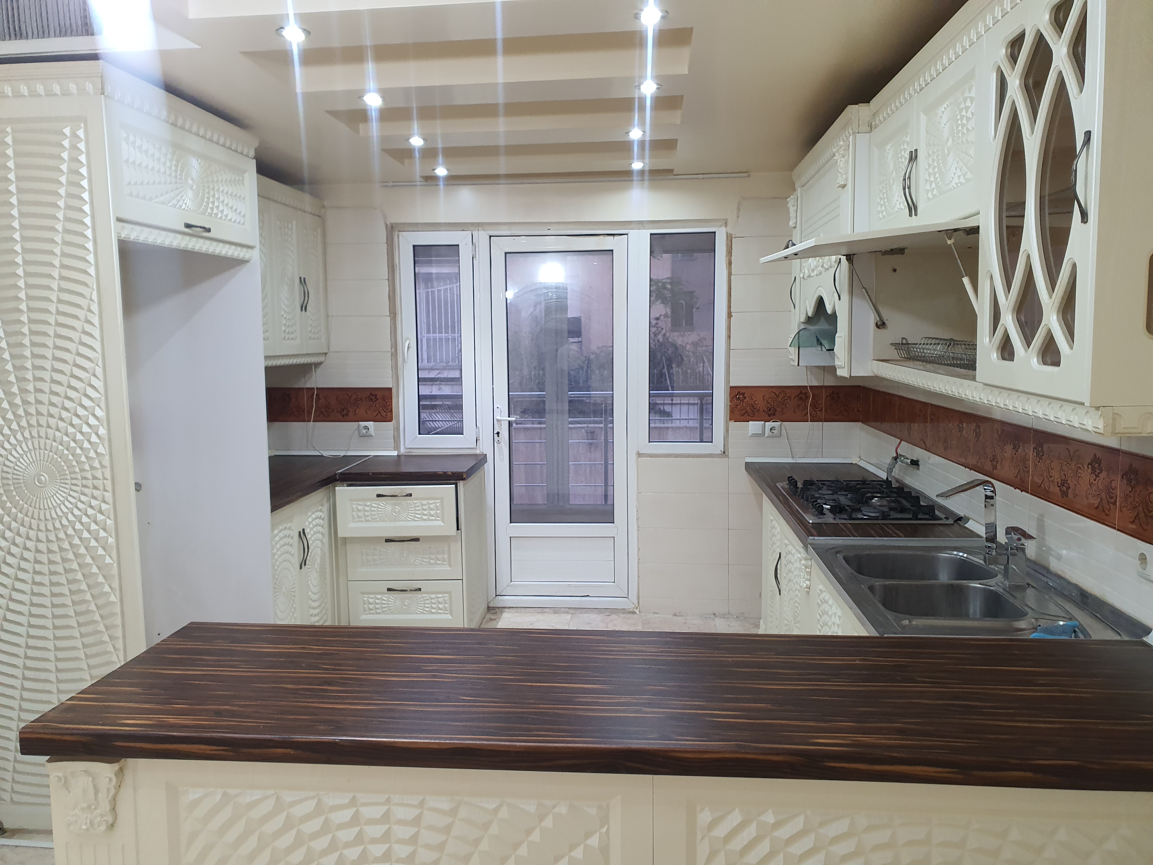 اجاره آپارتمان 93 متر نارمک دو خواب فول