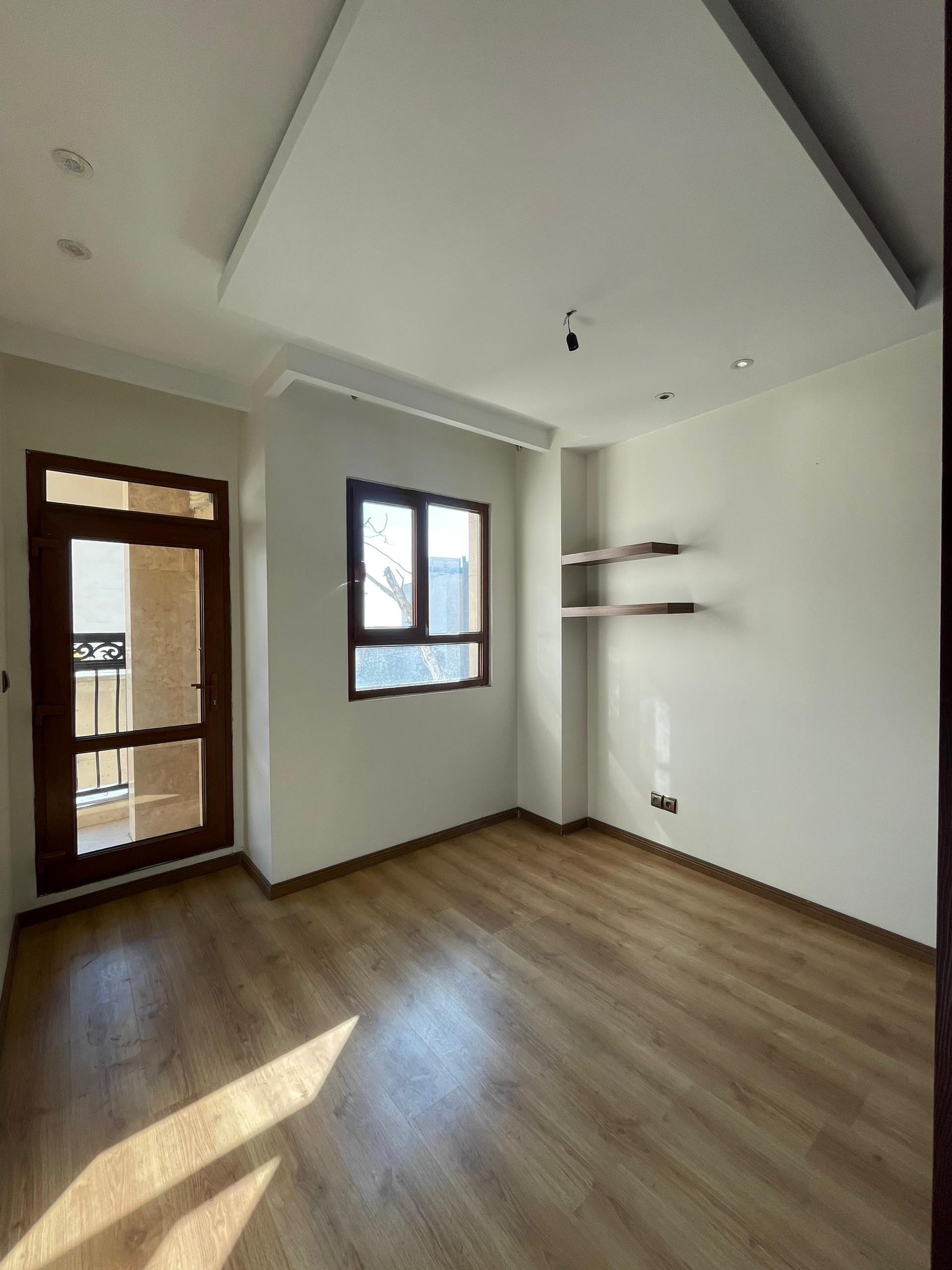 فروش آپارتمان 115متر 2خواب نیاوران غرق نور