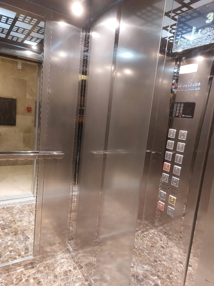 فروش 140 متر آپارتمان قلب دولت پلان مهندسی نورگیر بالا