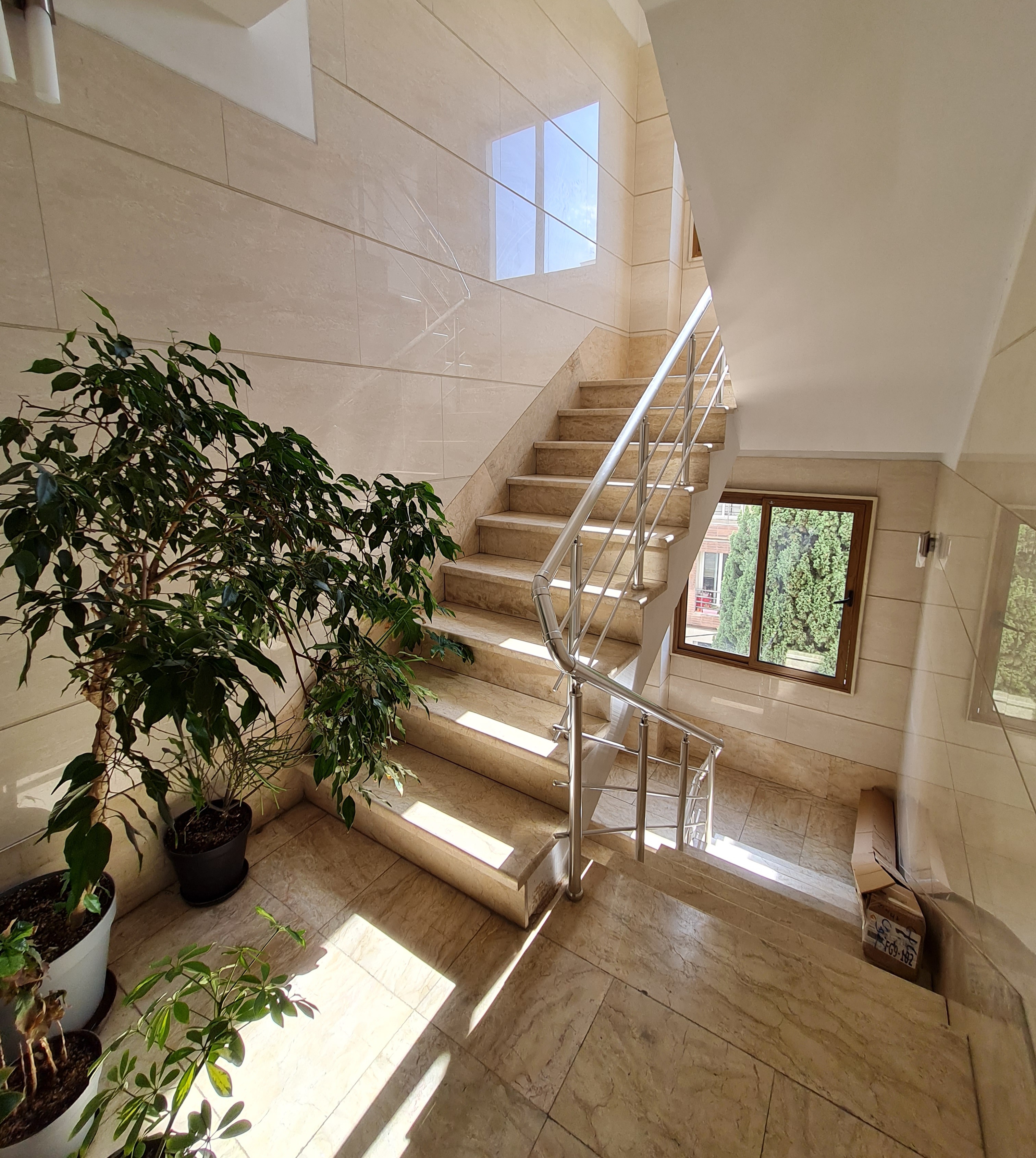 فروش آپارتمان 80 متر جهانتاب تاپ لوکیشن