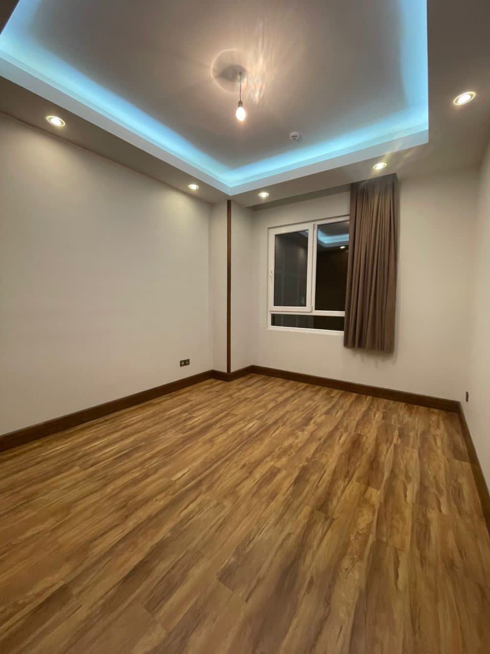 اجاره آپارتمان 350 متر 4 خواب گلستان شمالی مدرن فول