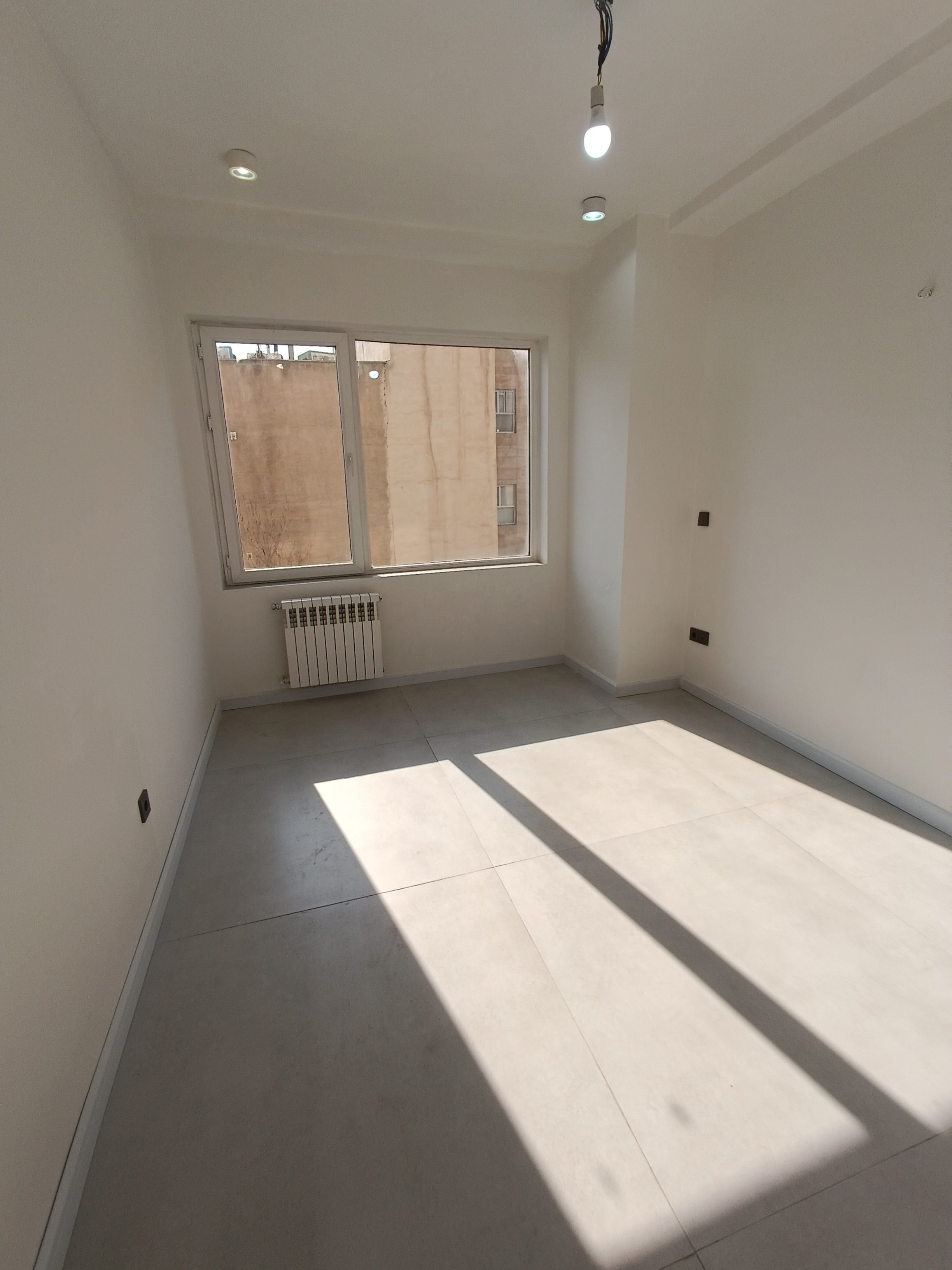 فروش آپارتمان 111 متر شهرک لاله 2 خواب فول بازسازی شده