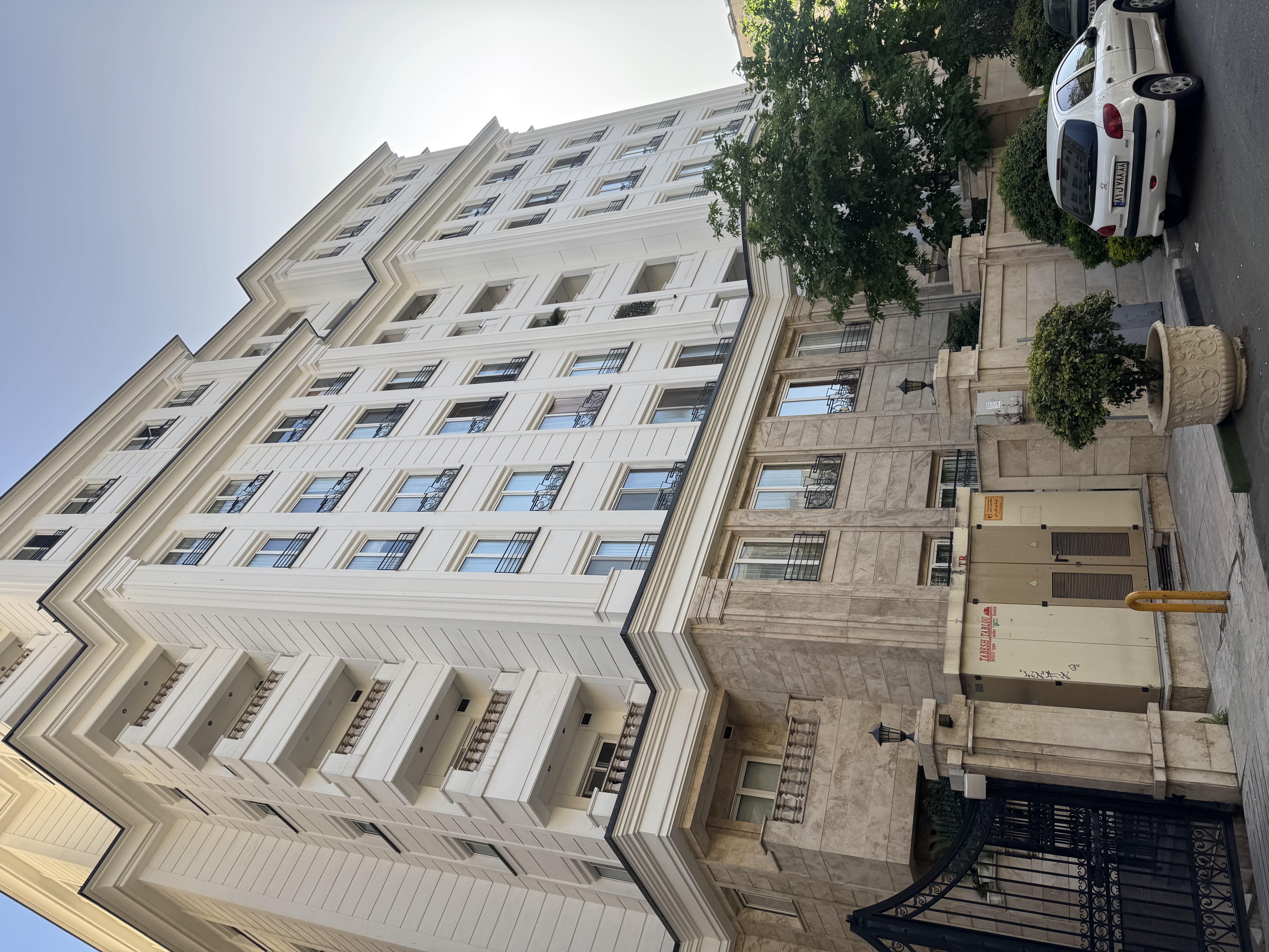 اجاره آپارتمان 135متر  دزاشیب 2خواب برج باغ