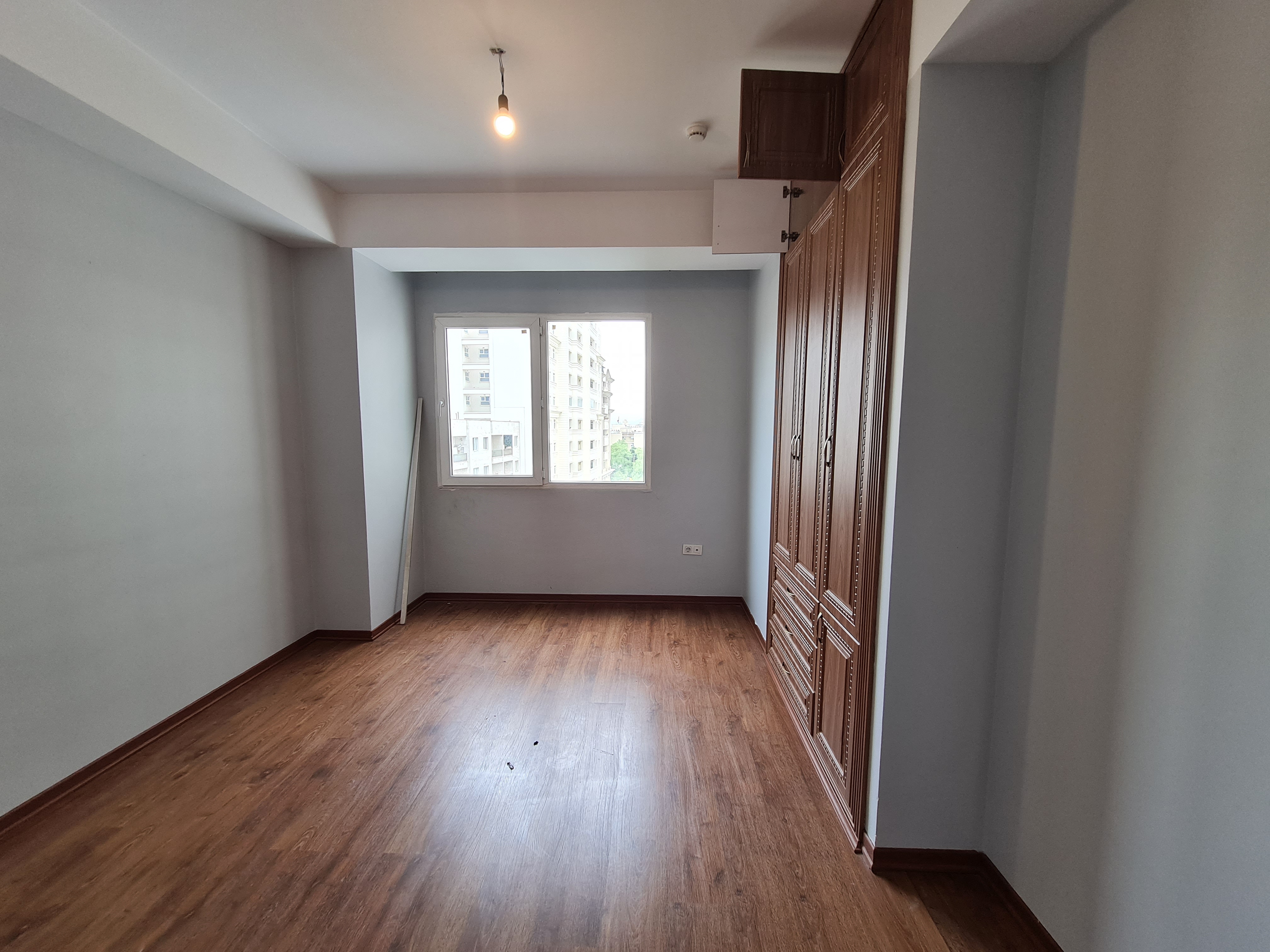 اجاره آپارتمان 135 متر جهانتاب تاپ لوکیشن