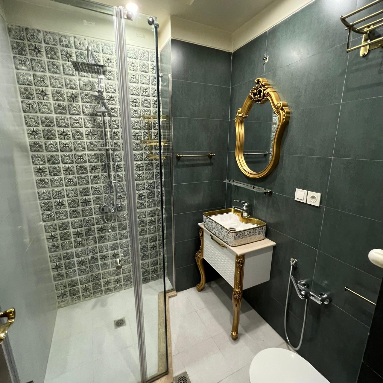 فروش آپارتمان 140 متر عطار پلان شاهکار مهندسی