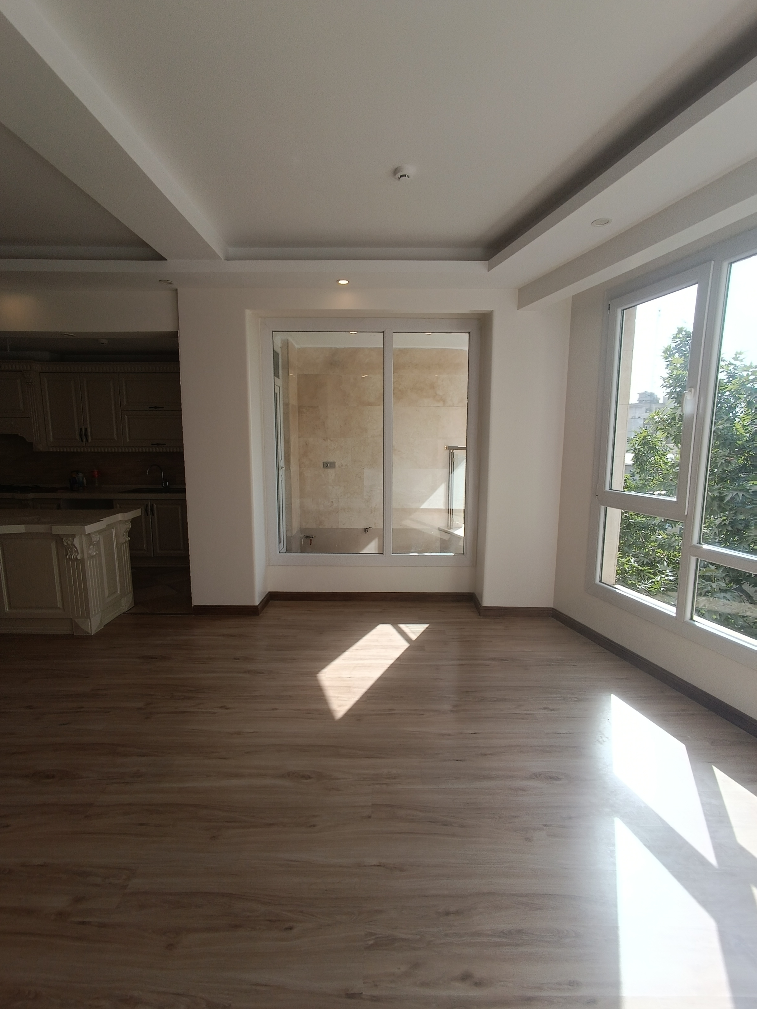 فروش آپارتمان 100 متر ازگل 2 خواب بالکن دار نوساز