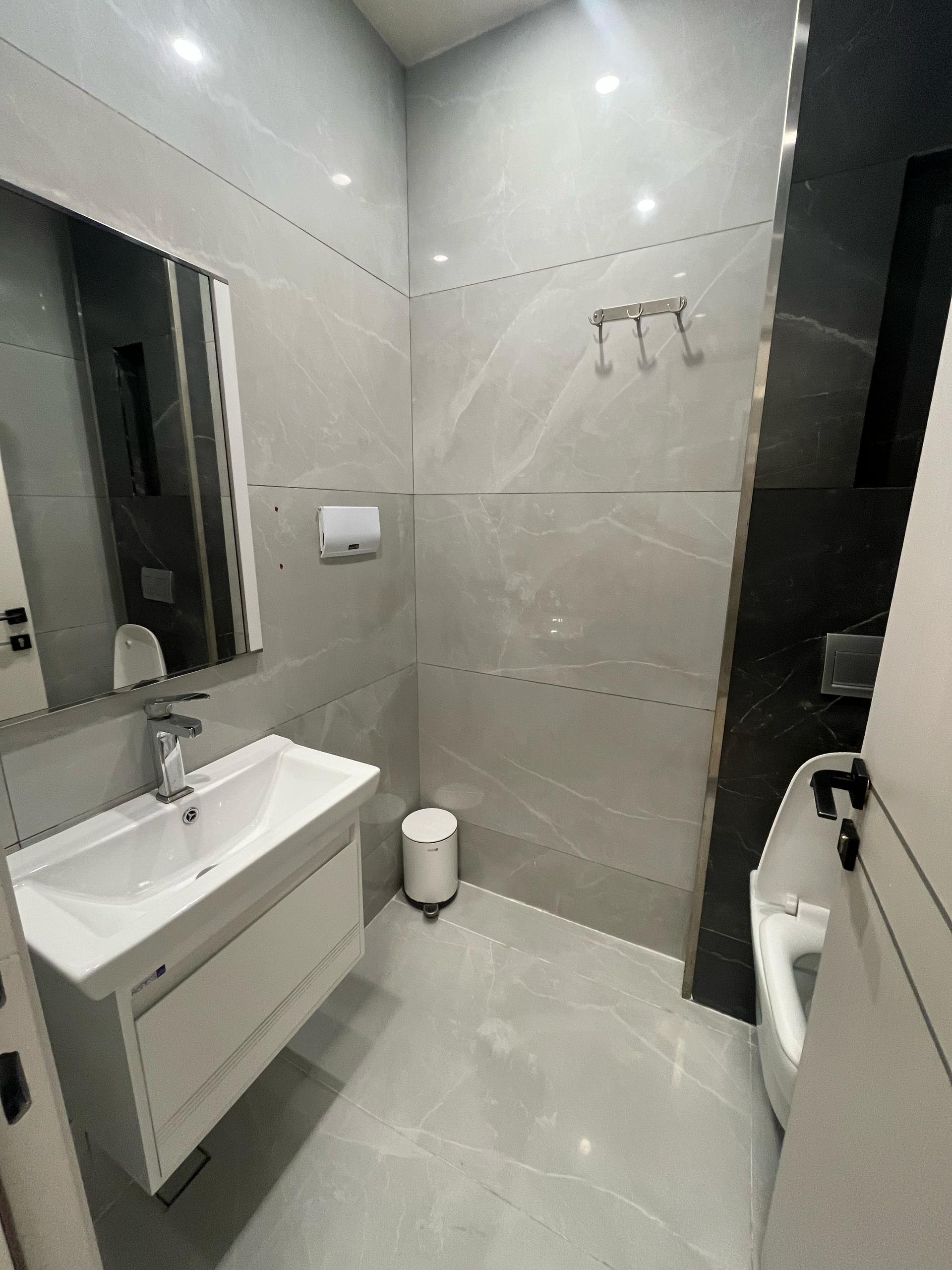 اجاره اداری 150متر نیاوران