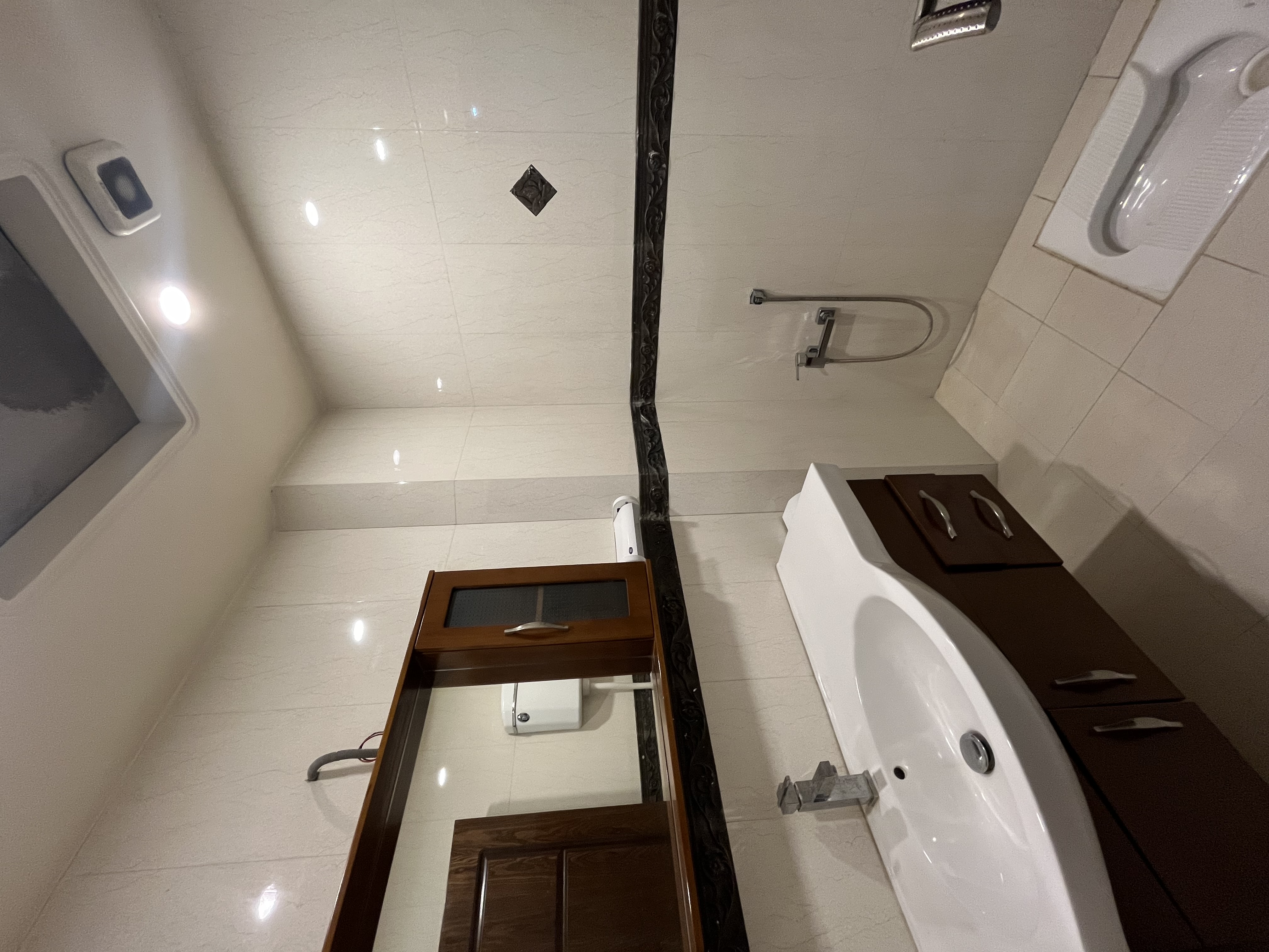 اجاره آپارتمان 240 متر در کامرانیه فول مشاعات