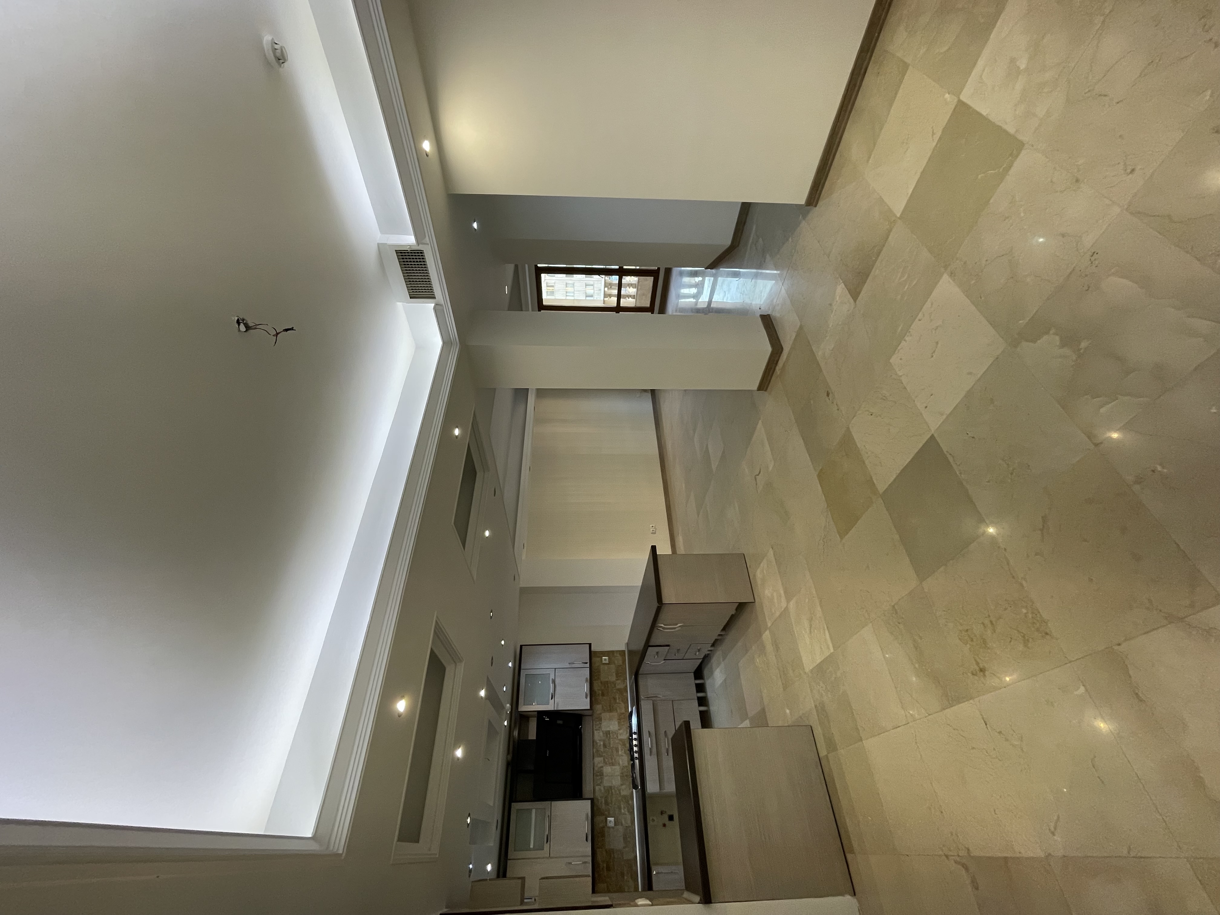 آپارتمان 105 متری 2 خواب غرق نور در قیطریه