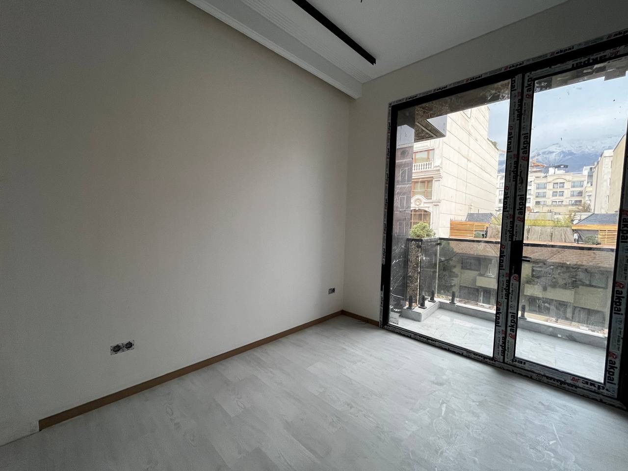 فروش آپارتمان 150متر آجودانیه مدرن