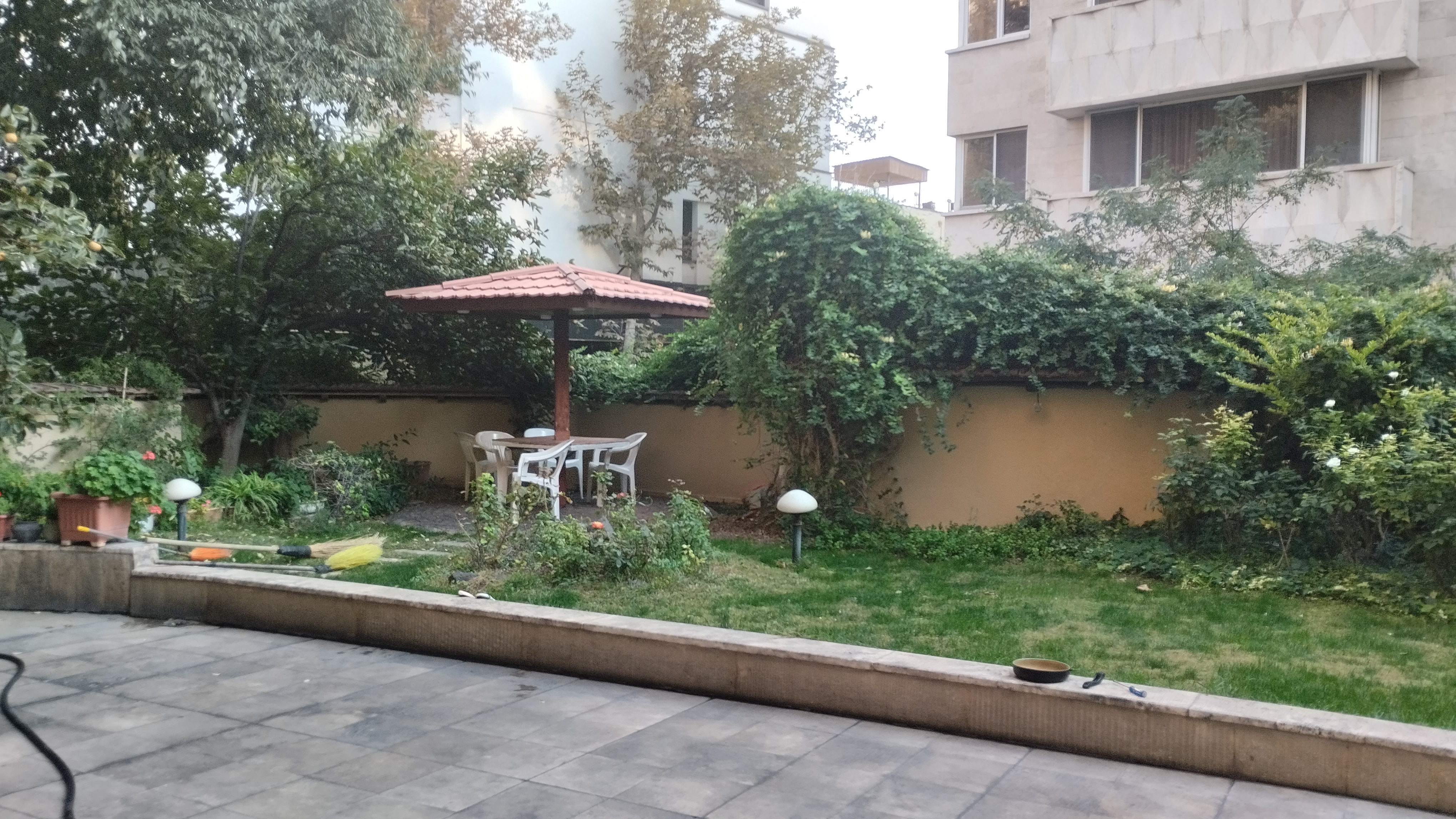 فروش آپارتمان 230 متر نیاوران 3 خواب فول امکانات
