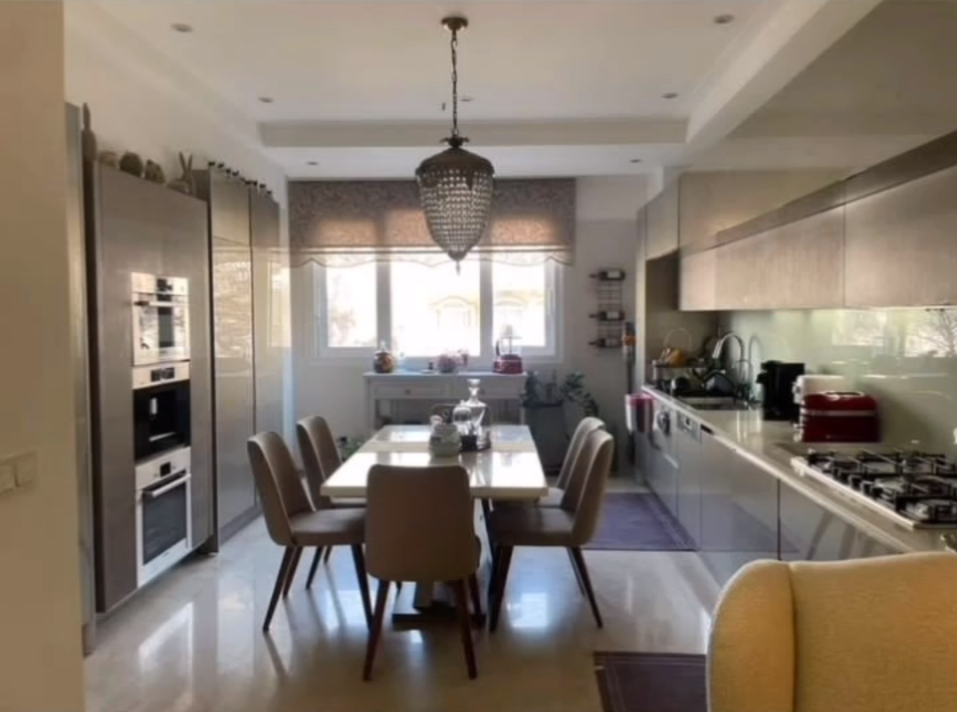 فروش آپارتمان 220 متر فرمانیه شرقی