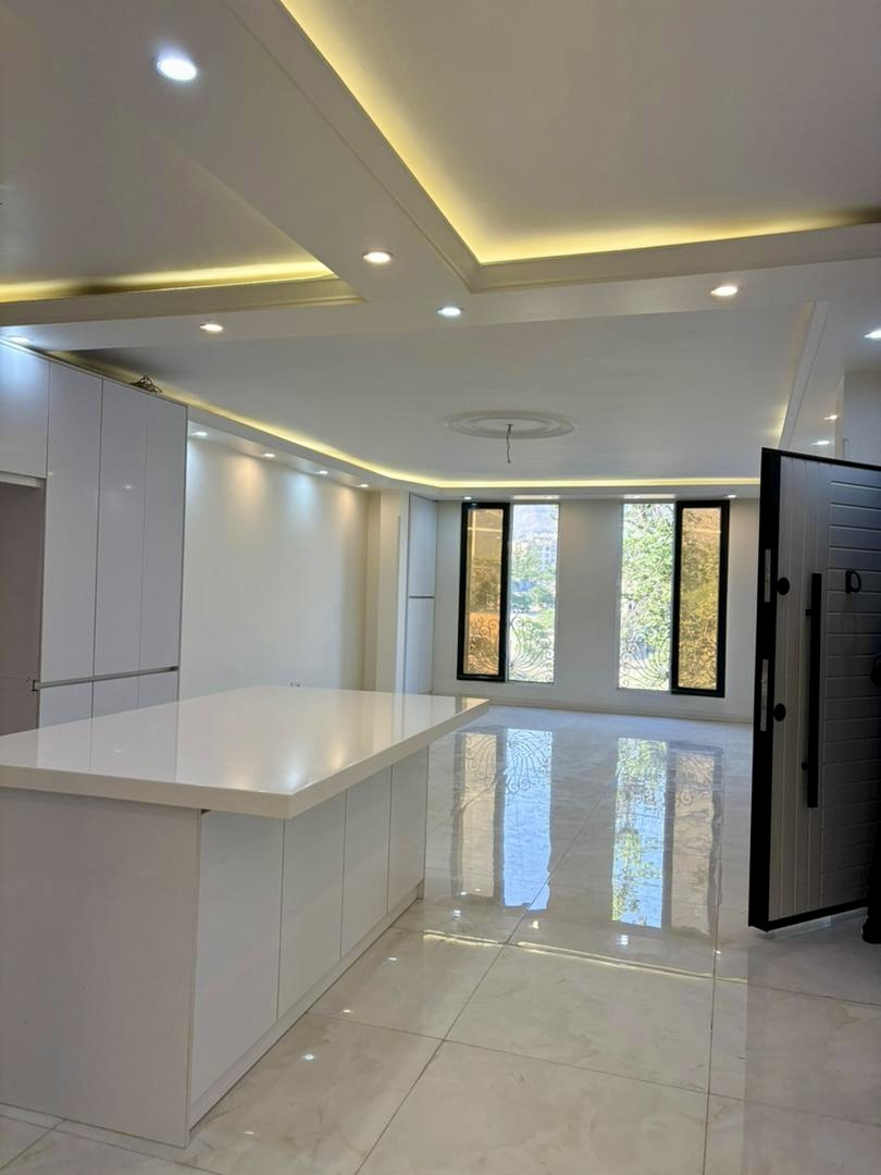 فروش آپارتمان  220 متر قلب منظریه  نورگیر مستقیم