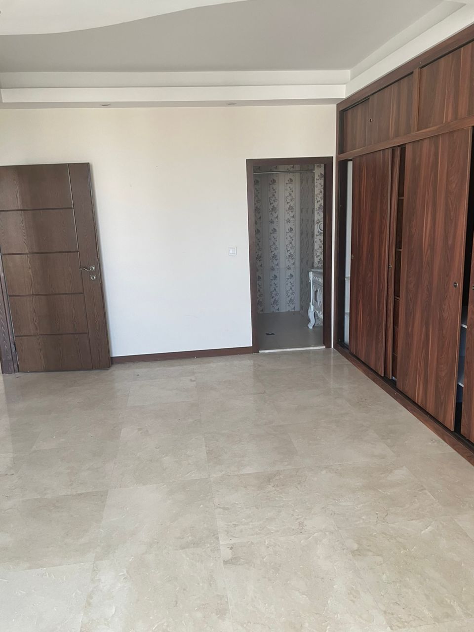 اجاره اپارتمان 200متر نیاوران 3جهت نورگیری بی نظیر