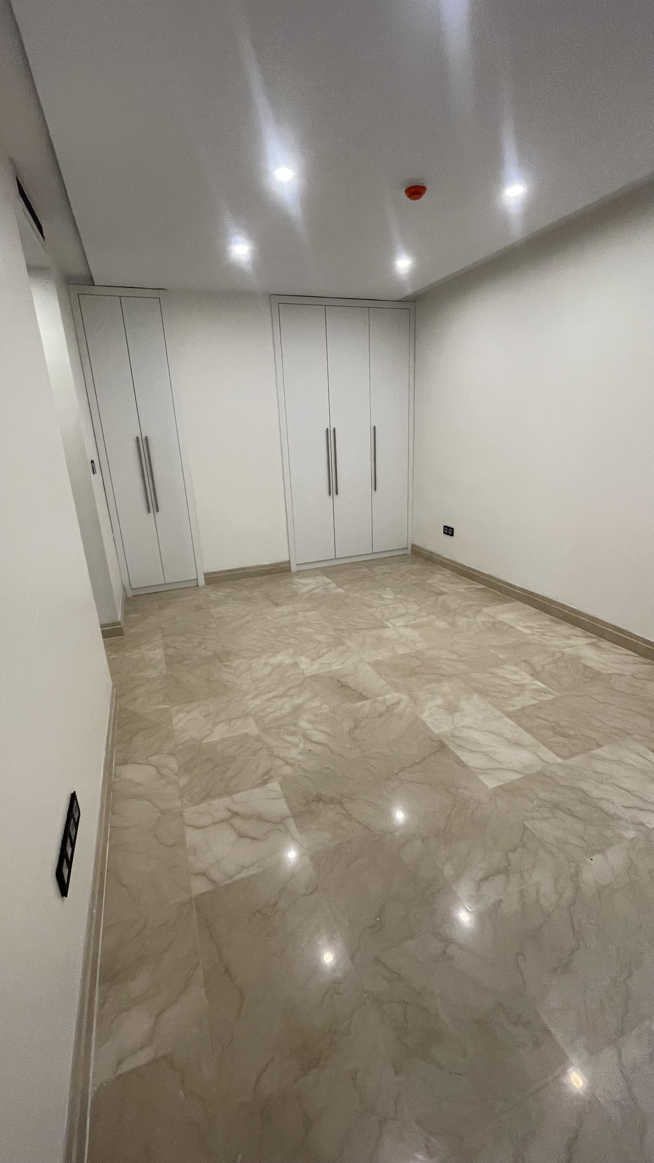 اجاره آپارتمان 140متر دروس فول امکانات