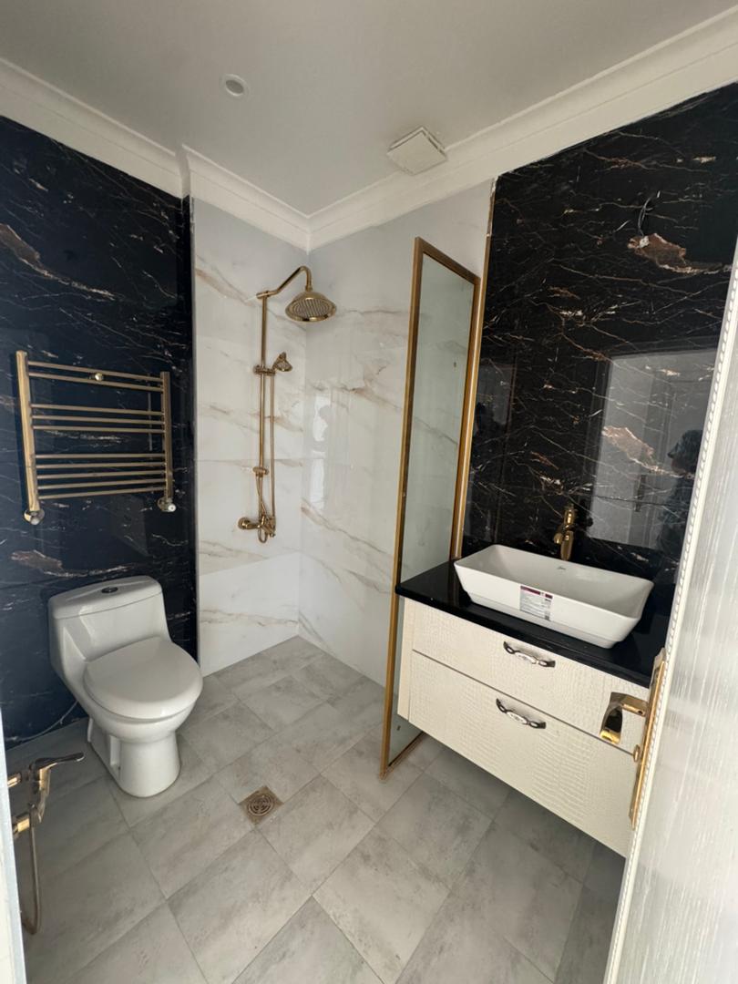 اجاره آپارتمان 210 متر نیاوران فول مشاعات ویو ابدی