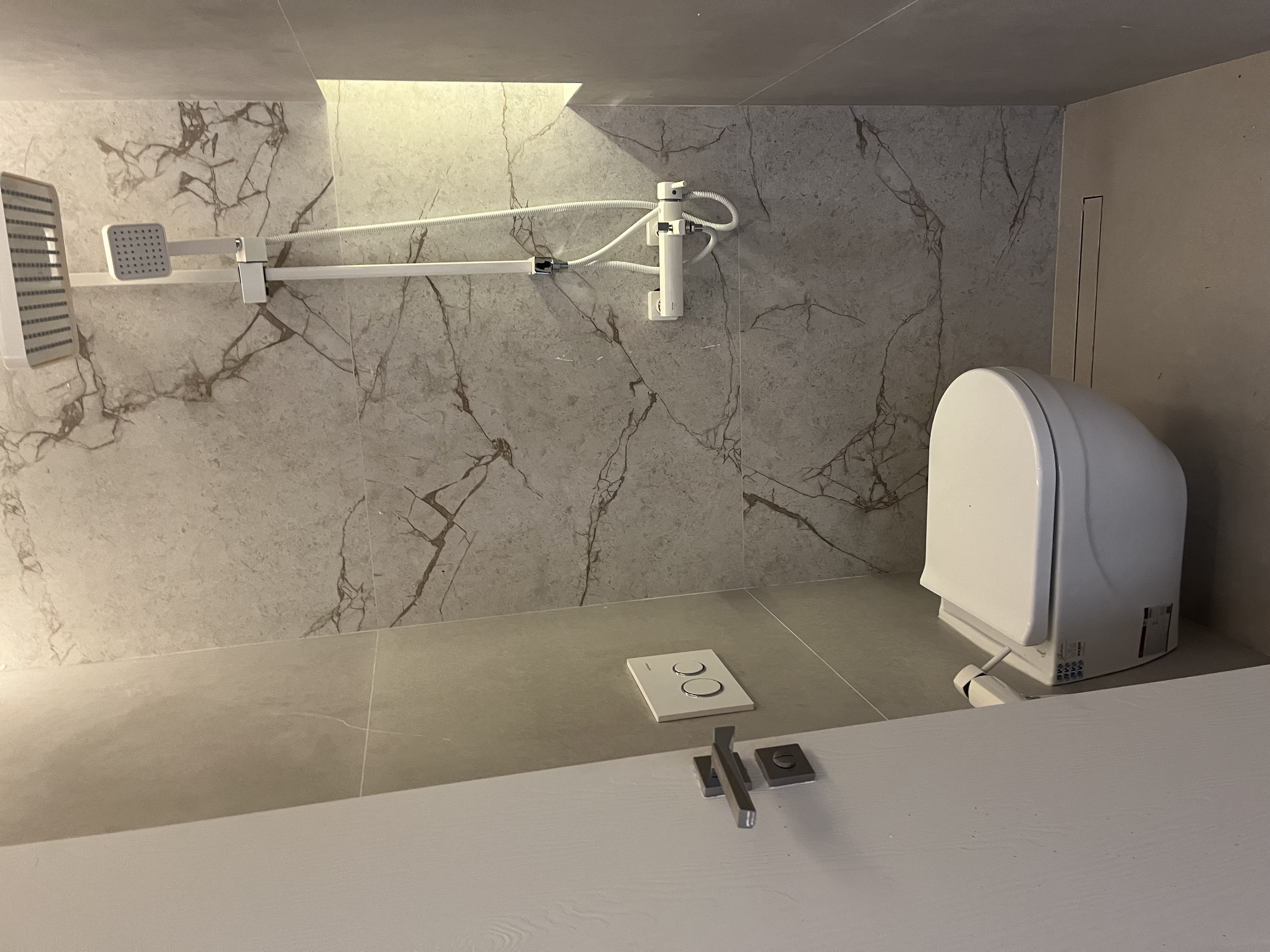 142 متر فول 2 تراس چیدمان