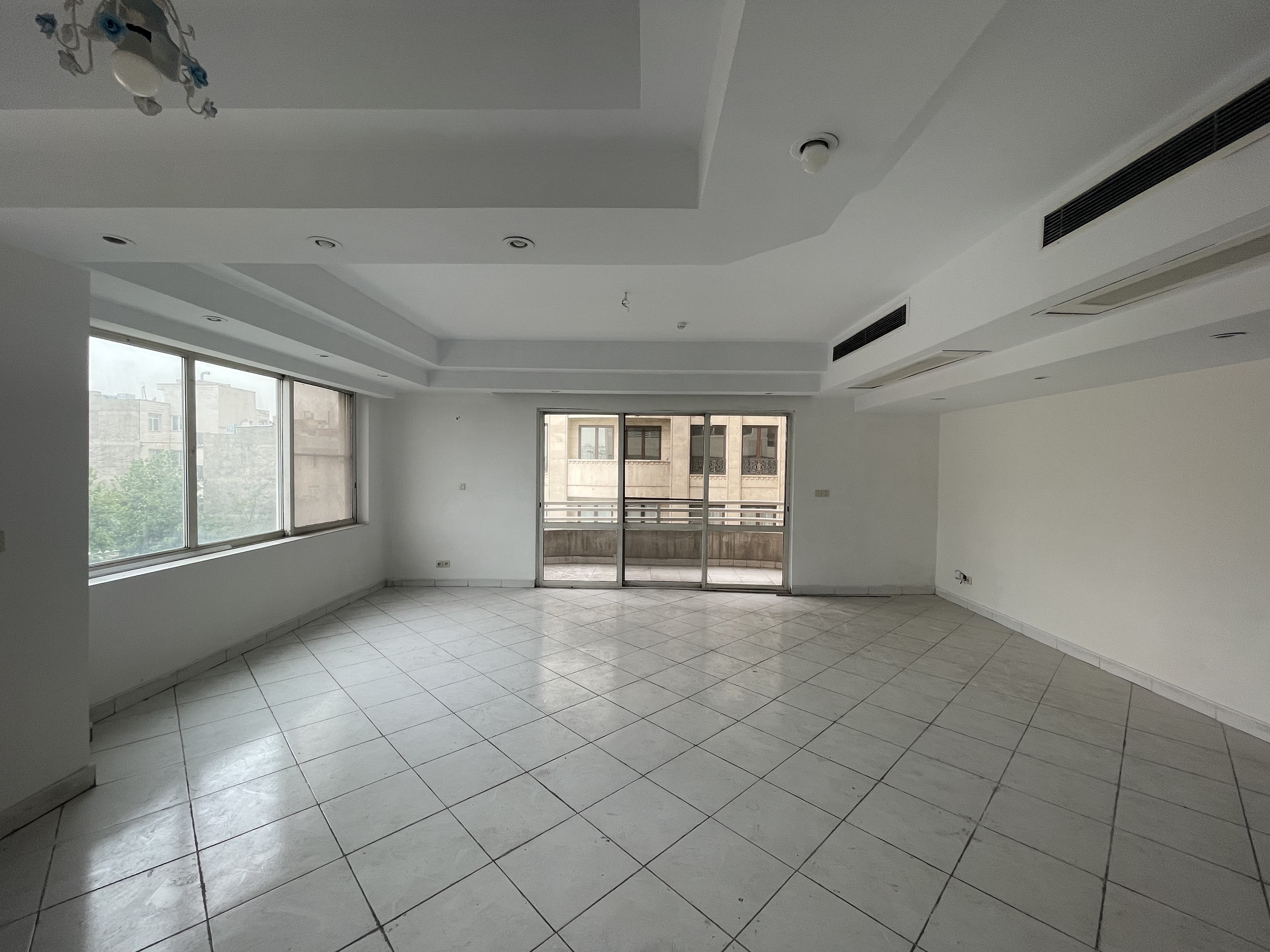 اجاره اپارتمان 111 متری در نیاوران