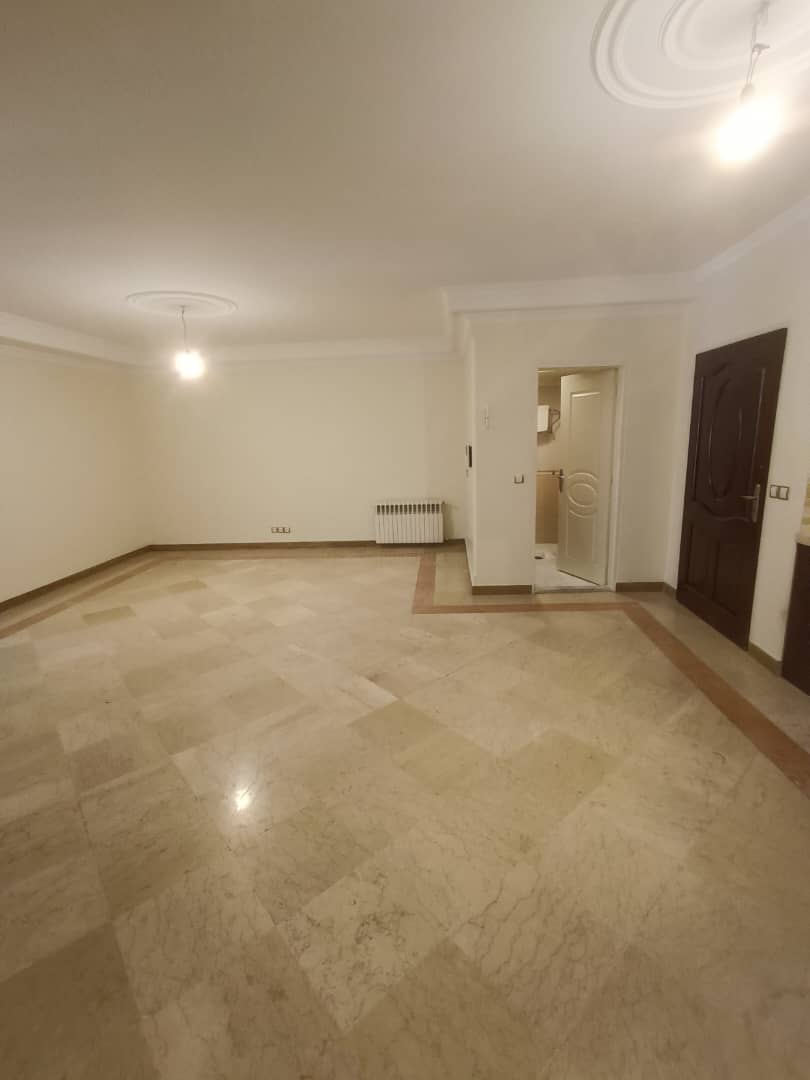 فروش آپارتمان 100 متر شهرک لاله 2 خواب بالکن دار