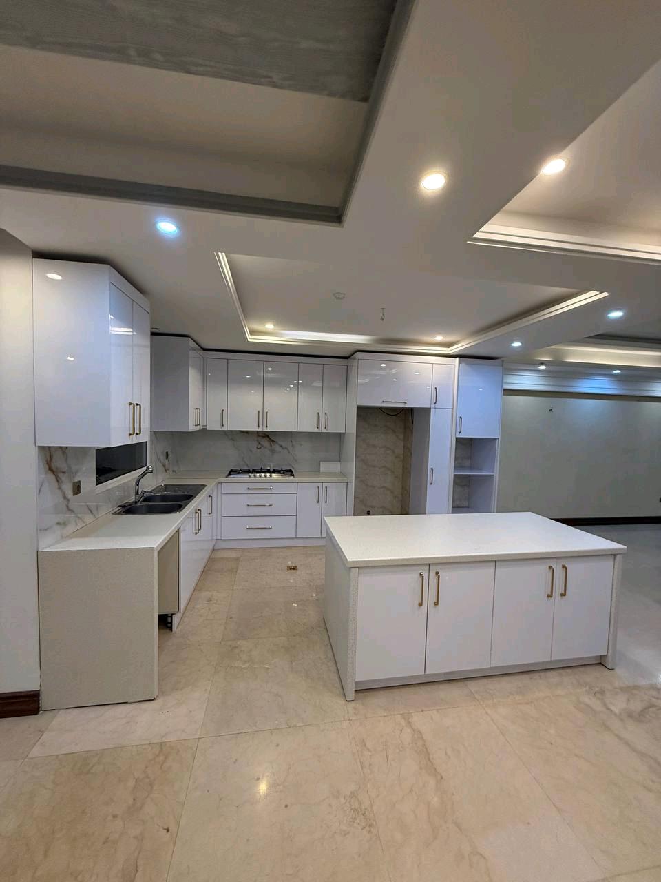 اجاره آپارتمان 180 متری گل سنگ