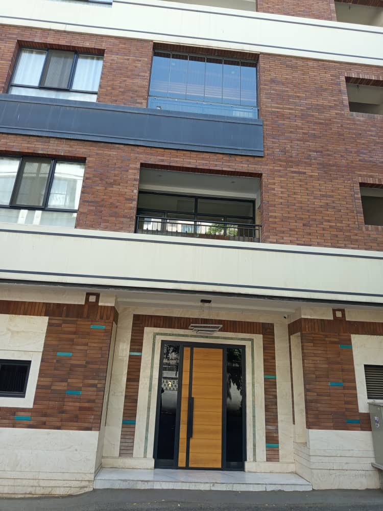 فروش آپارتمان 130 متر نیاوران