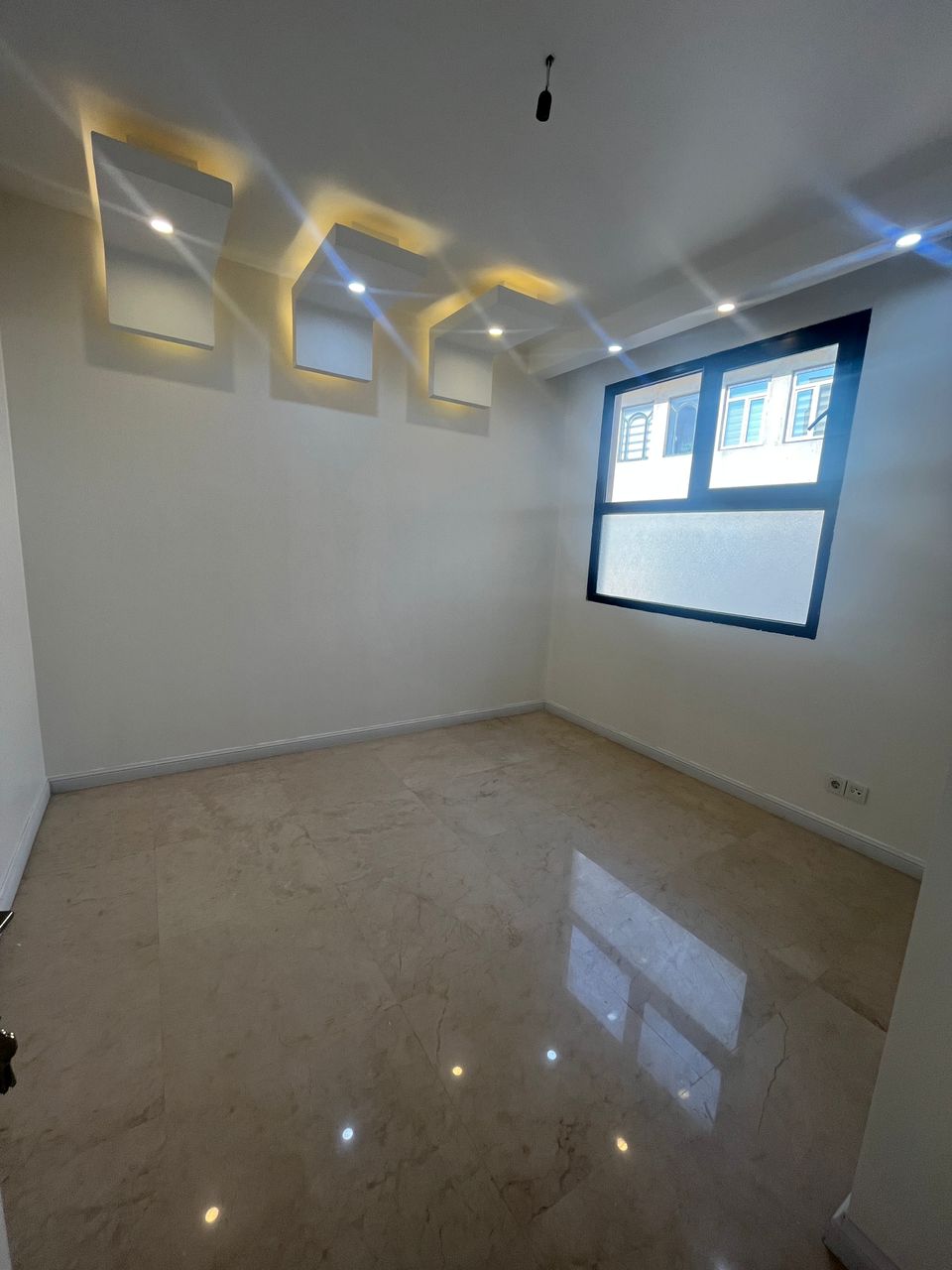 فروش آپارتمان 95 متر دروس 2 خواب