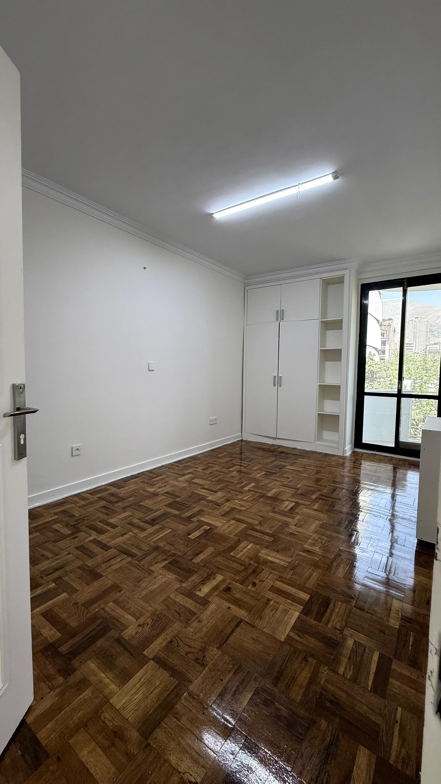 فروش آپارتمان 210 متر فرمانیه شرقی  مدرن بازسازی شده