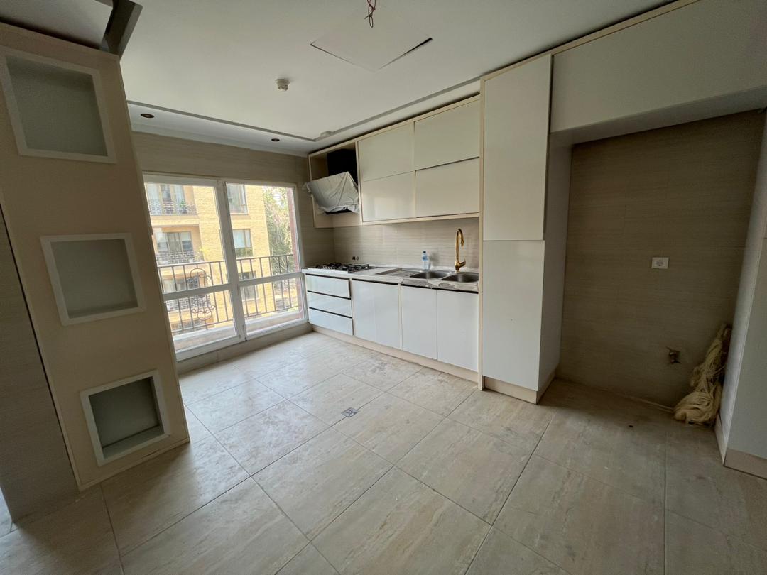 فروش آپارتمان 110متر کیکاووس 2خواب ویو دار