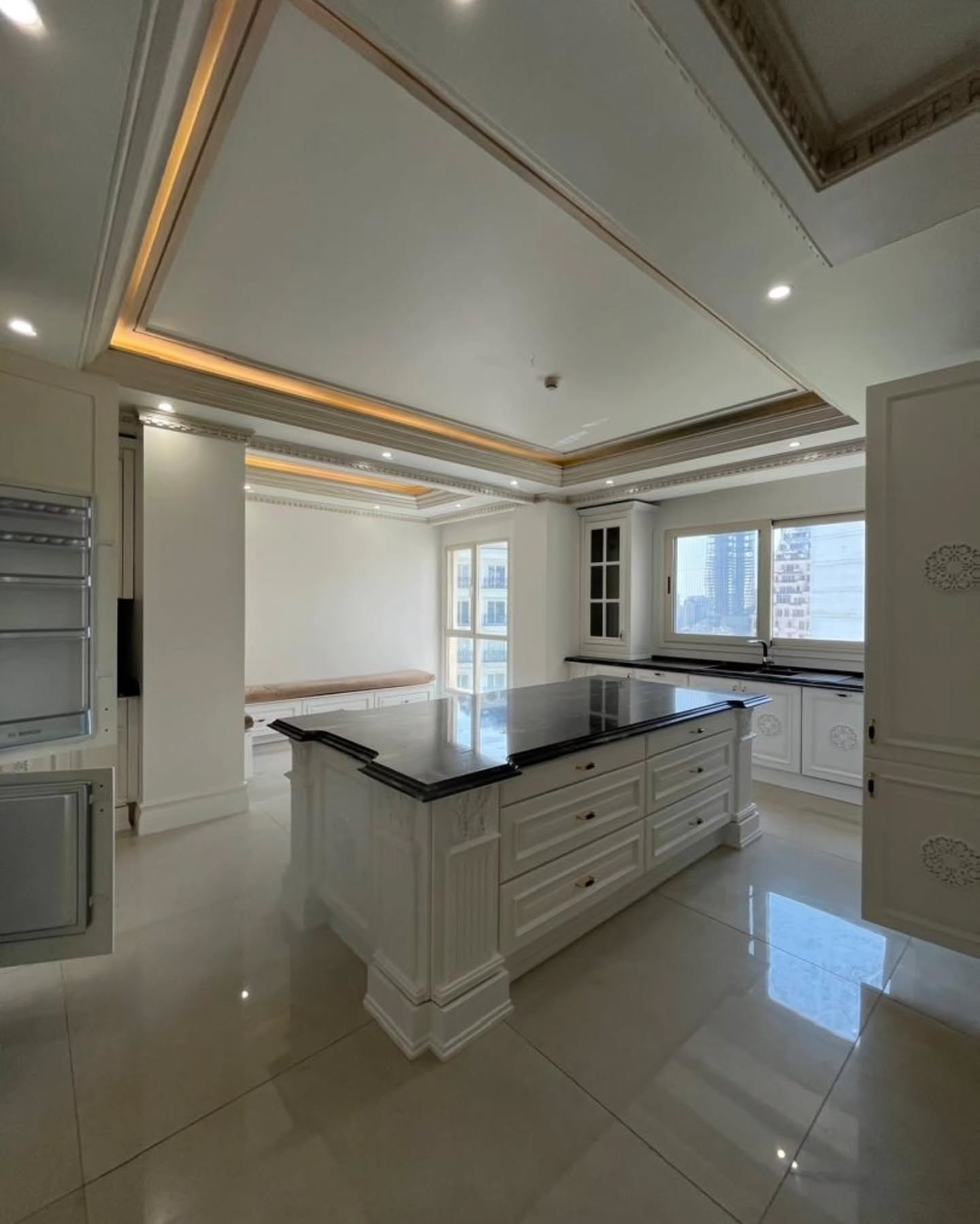 فروش آپارتمان 320متر نیاوران تراس قابل چیدمان سرتاسر پنجره