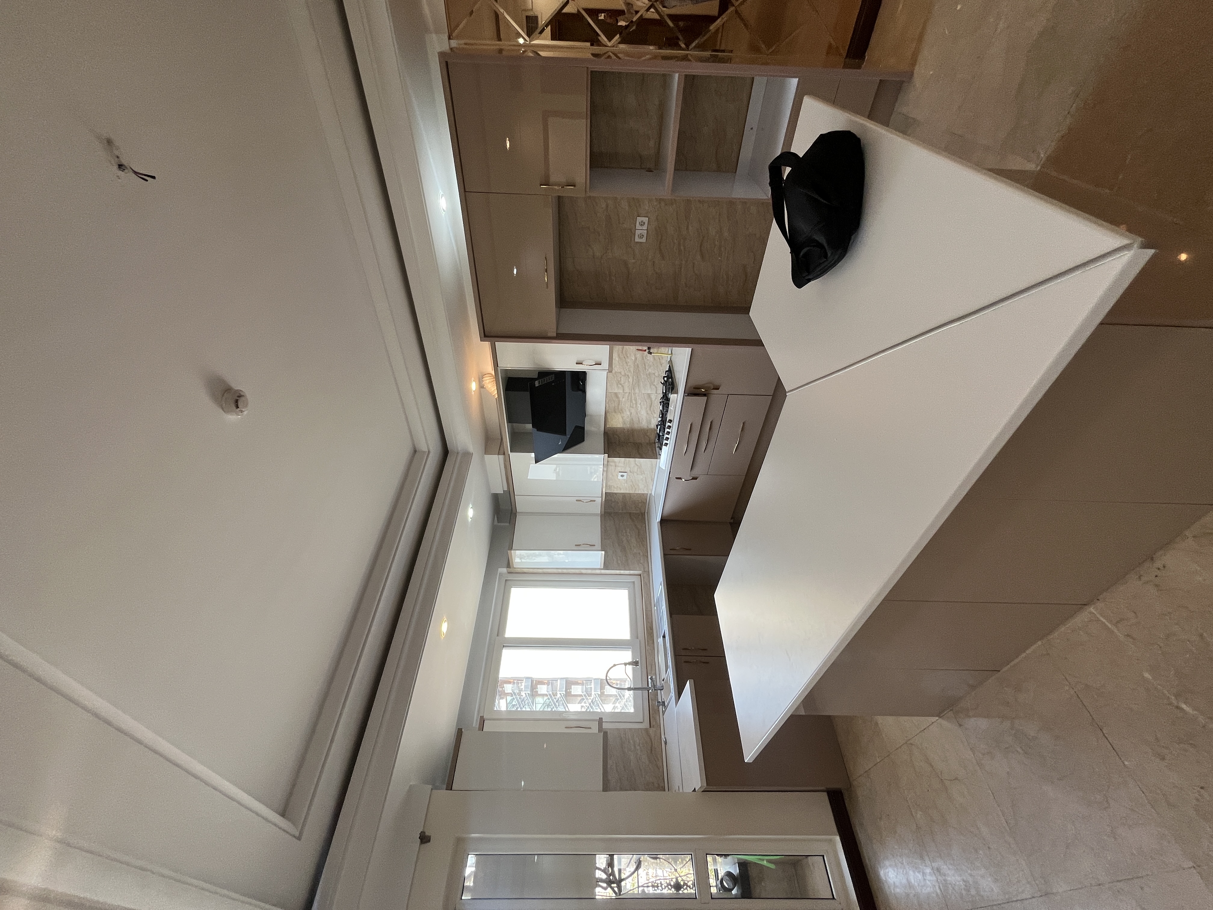 اجاره آپارتمان 120 متر قیطریه نور قوی بسیار تمیز