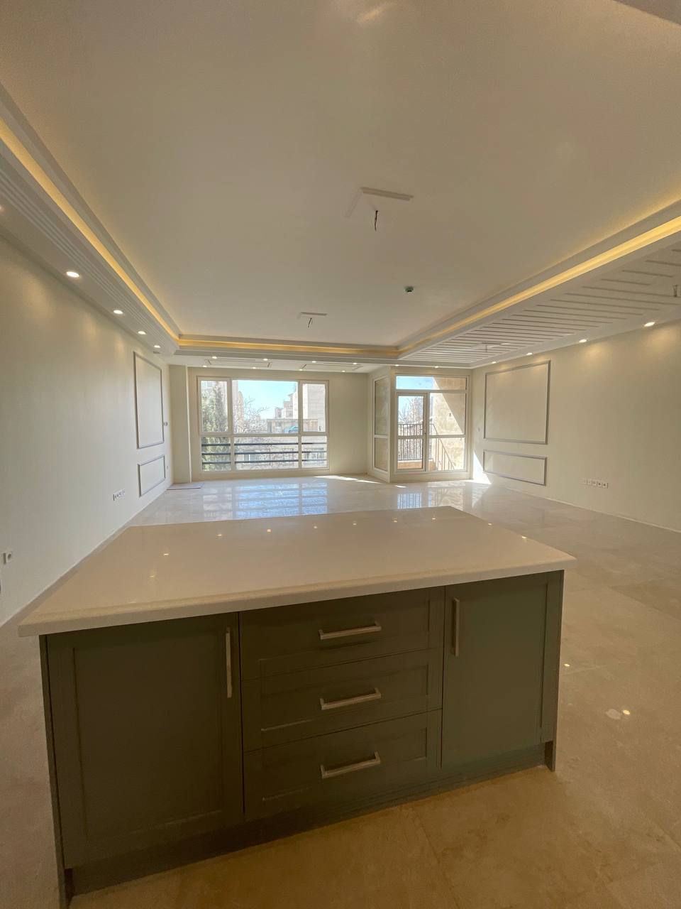 اجاره اپارتمان 170  متر فرمانیه مشاعات کامل