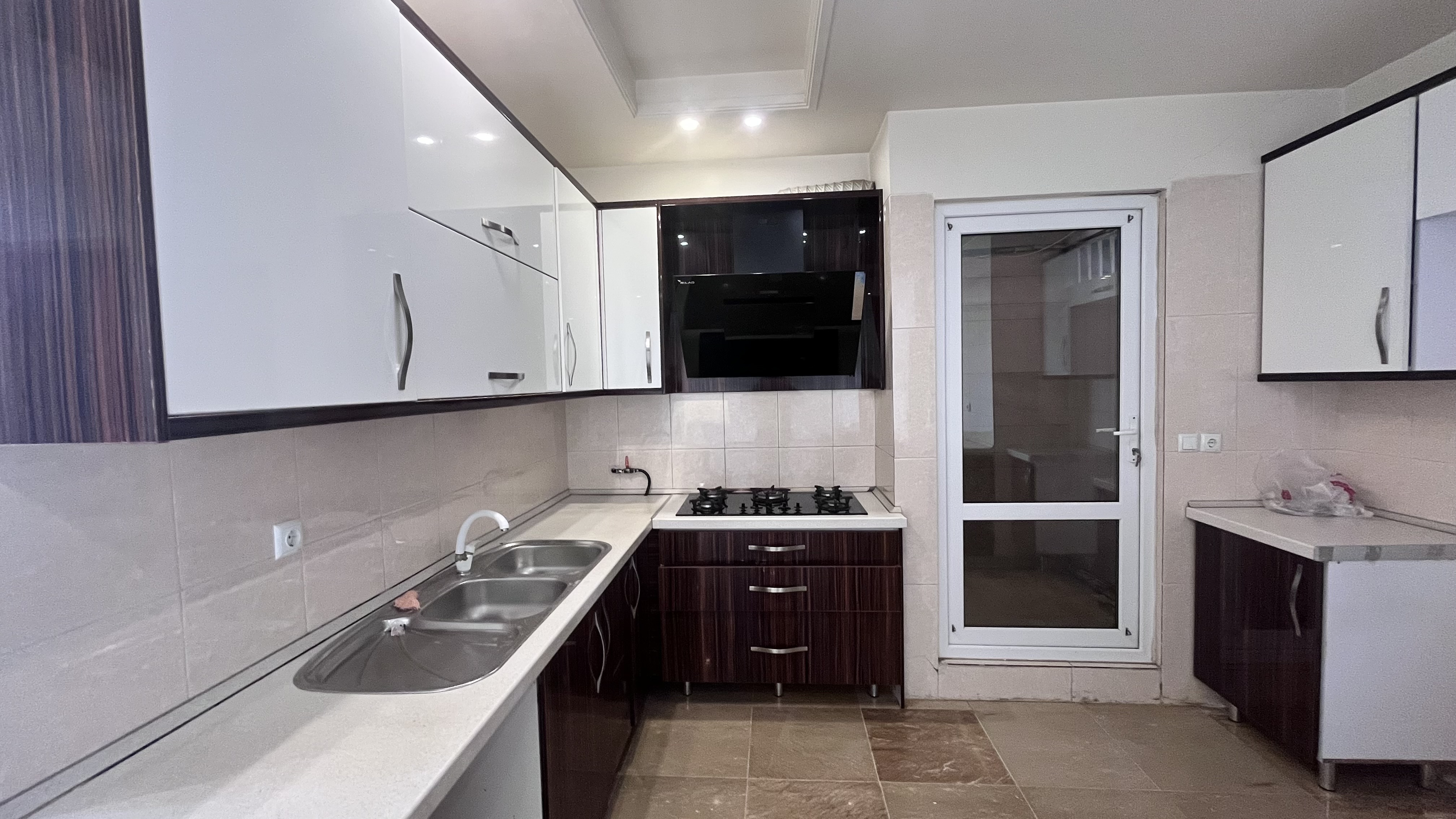 اجاره آپارتمان 133 متر بلوار بیژن فول اماکانات