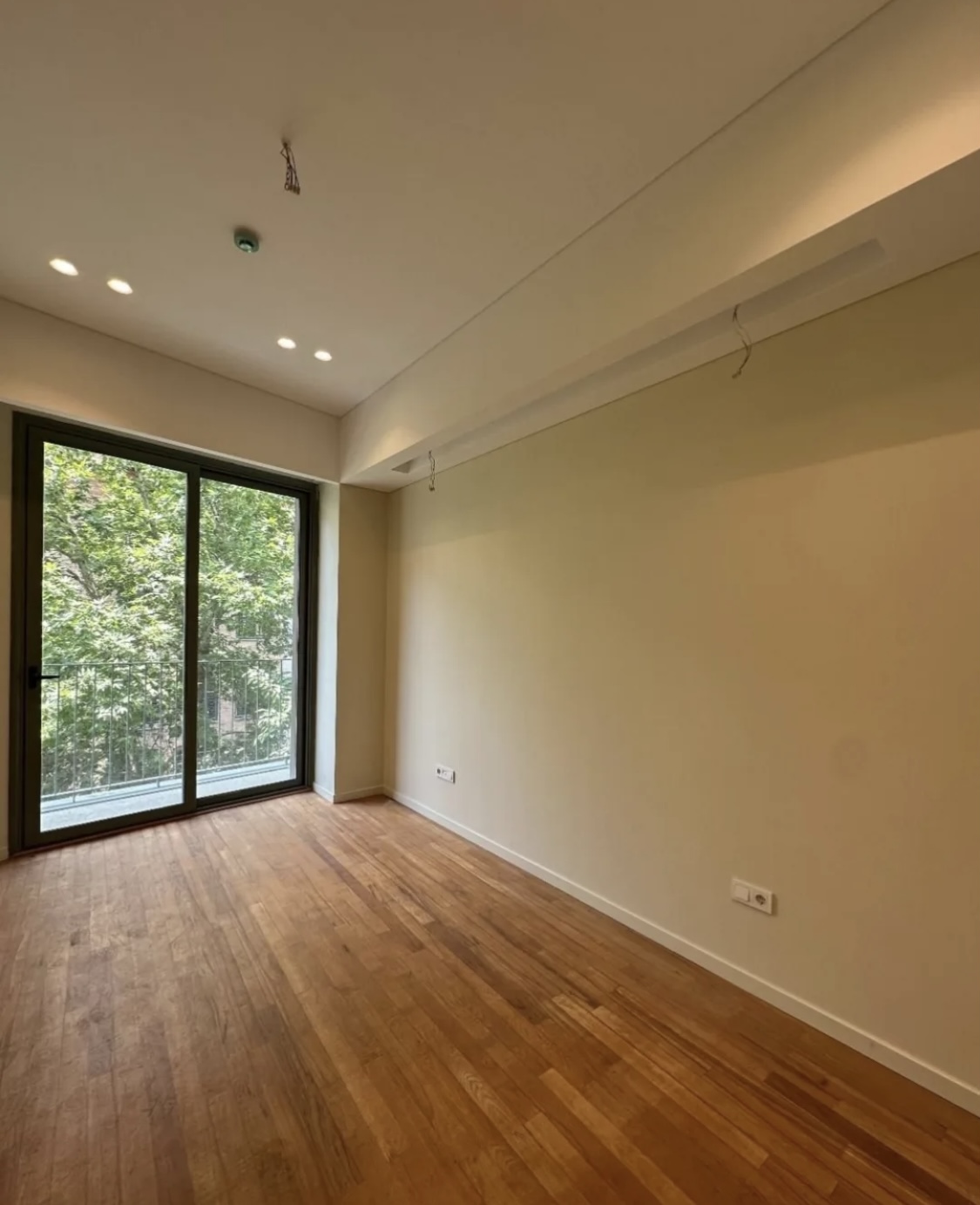 فروش آپارتمان 120متر اختیاریه  کلید‌نخورده 2پارکینگ