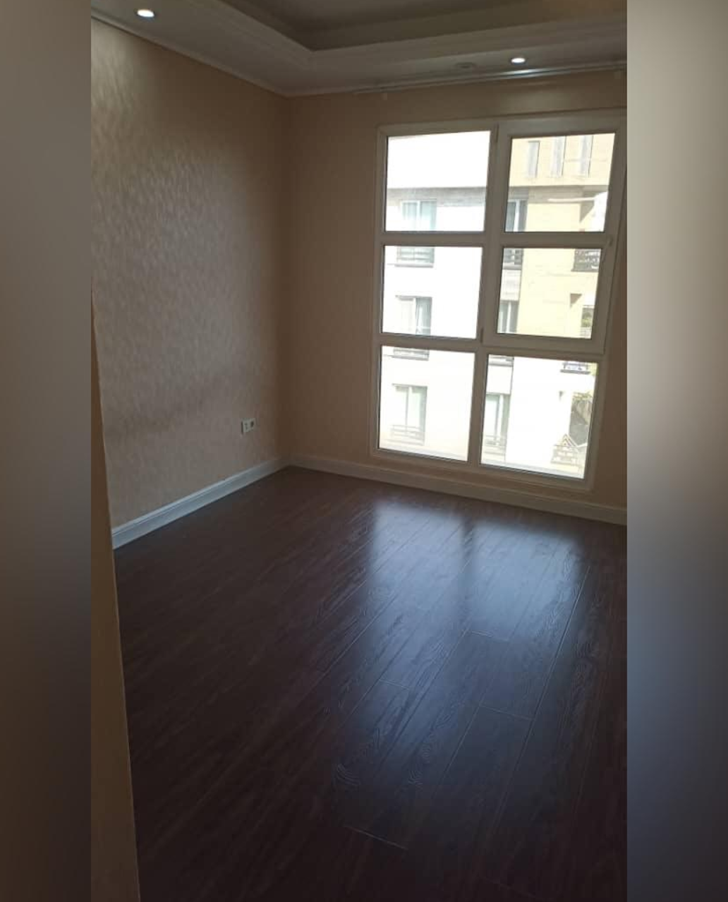 فروش آپارتمان 90  متر قلهک بالکن قابل چیدمان