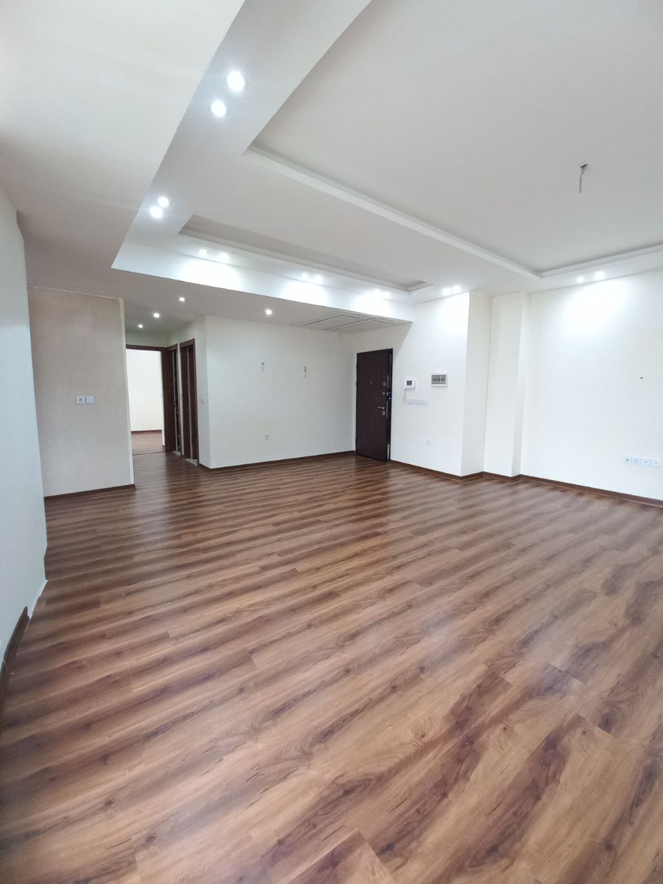 اجاره آپارتمان 100‌متر دولت دو خوابه نورگیر