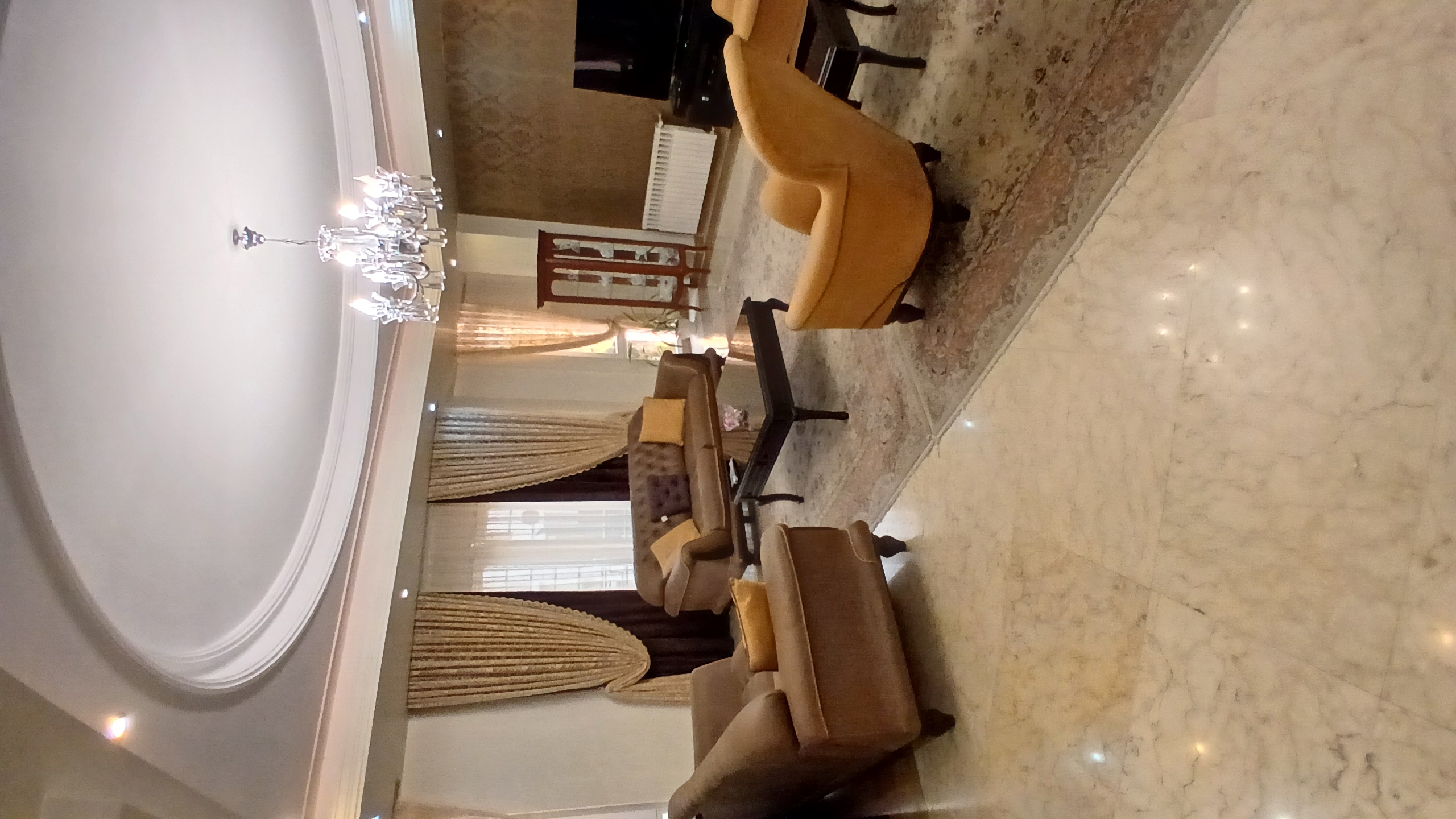 فروش آپارتمان 213 متر هفت حوض فول مشاعات تاپ لوکیشن