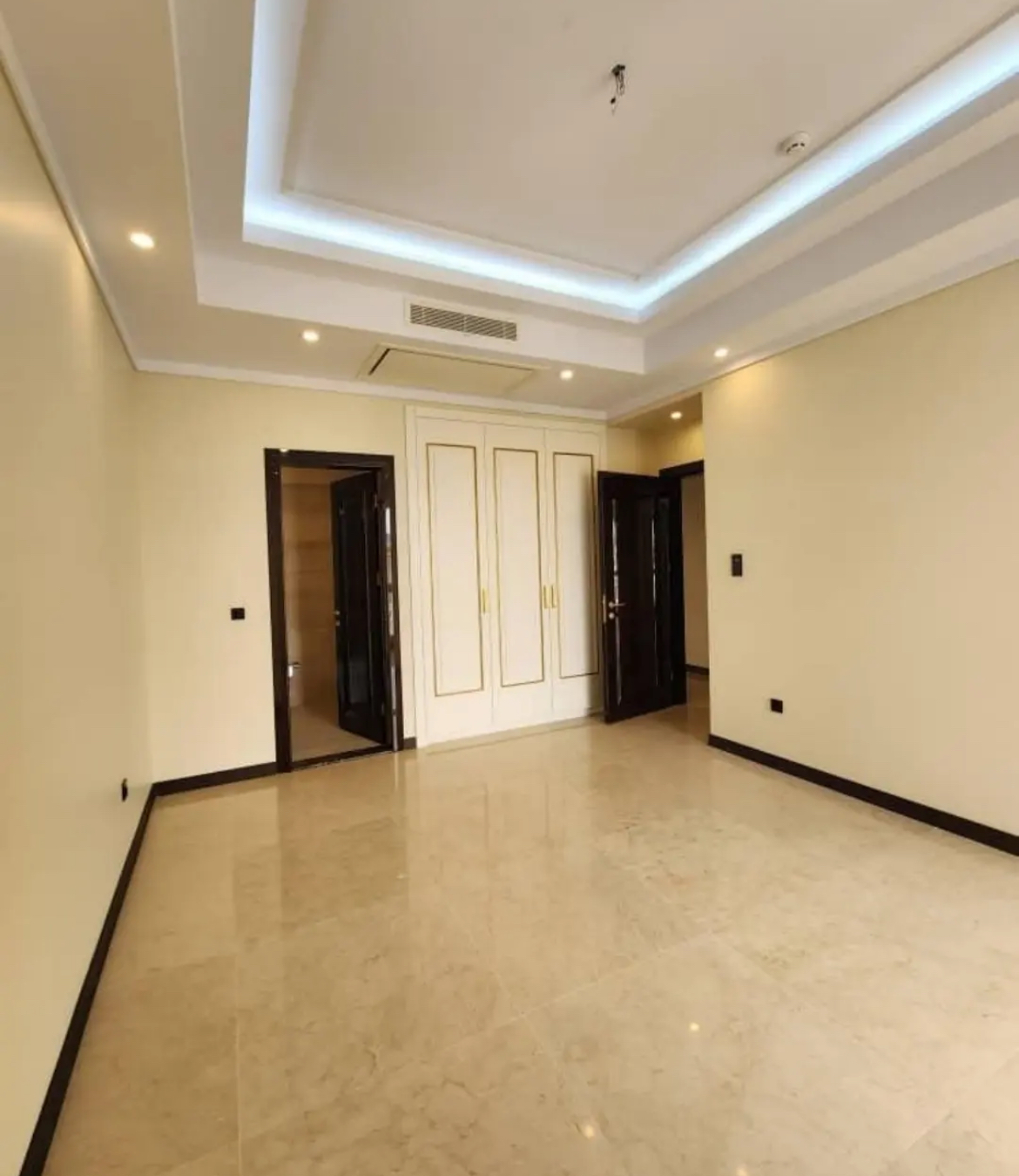 145 متری دیباجی دنج و مشجر