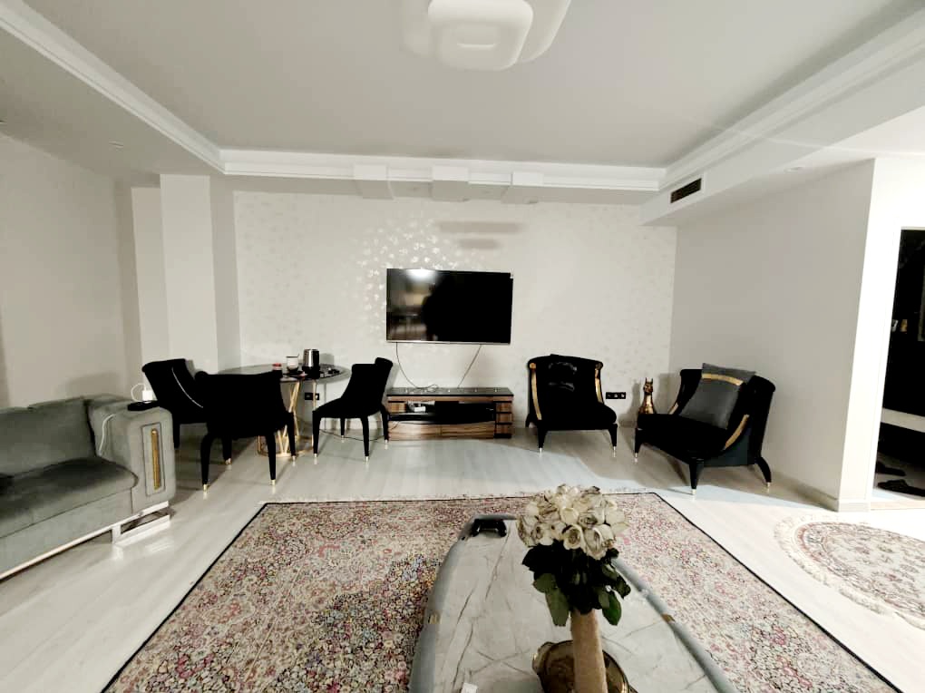 فروش آپارتمان در دیباجی 135متر 7ساله استخر