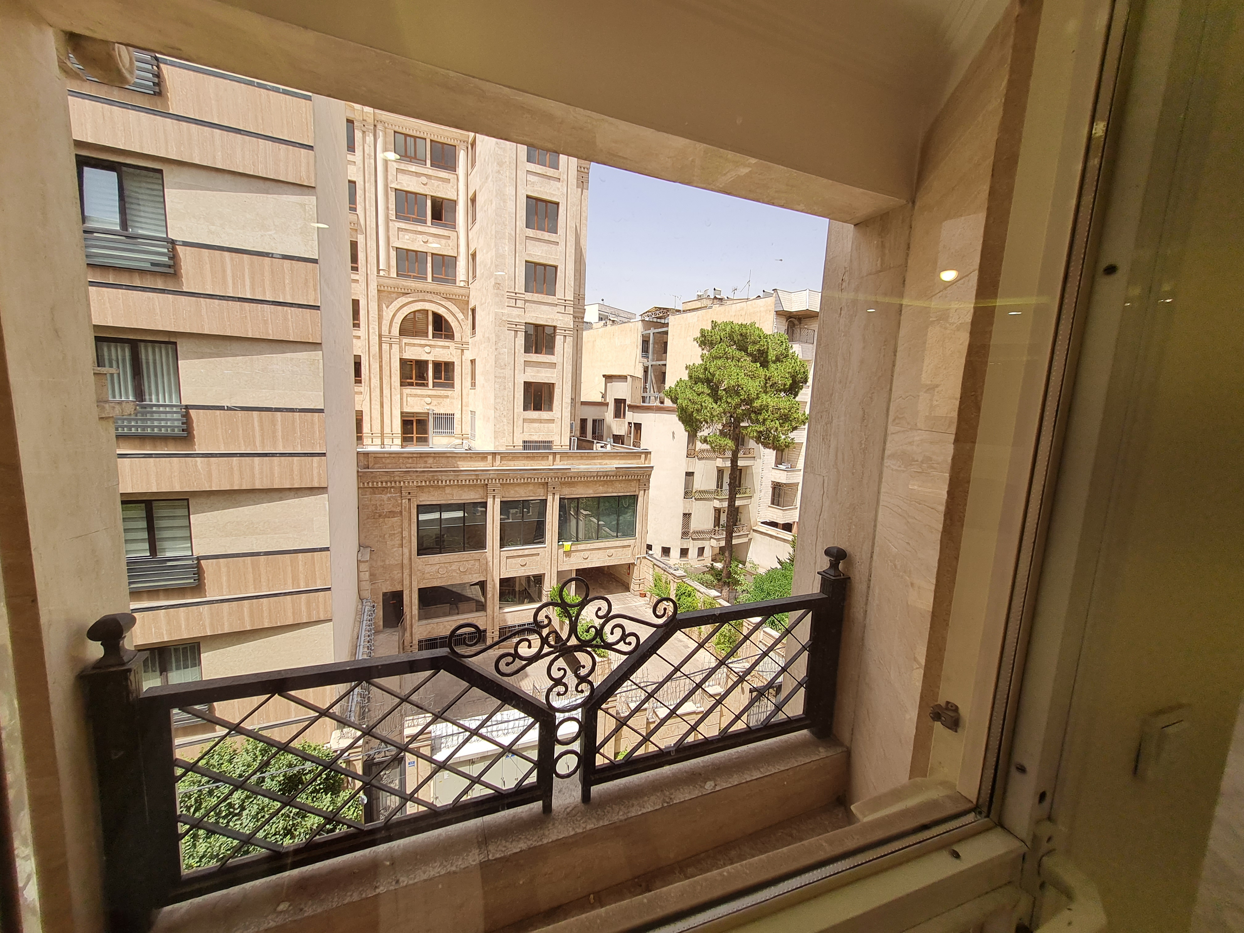 فروش آپارتمان 110 متر دیباجی جنوبی