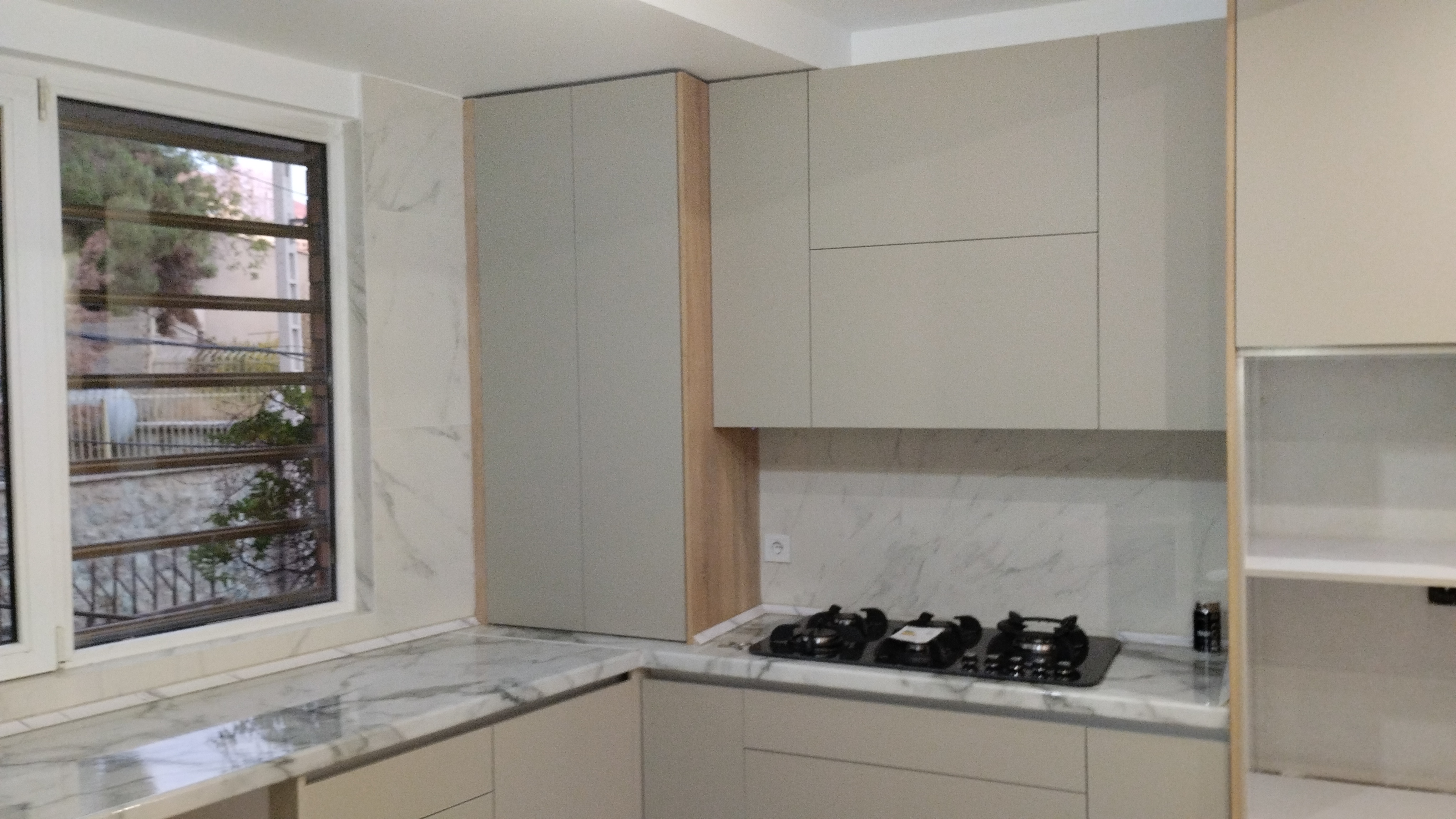 فروش آپارتمان 90 متر دربند 2 خواب فول امکانات