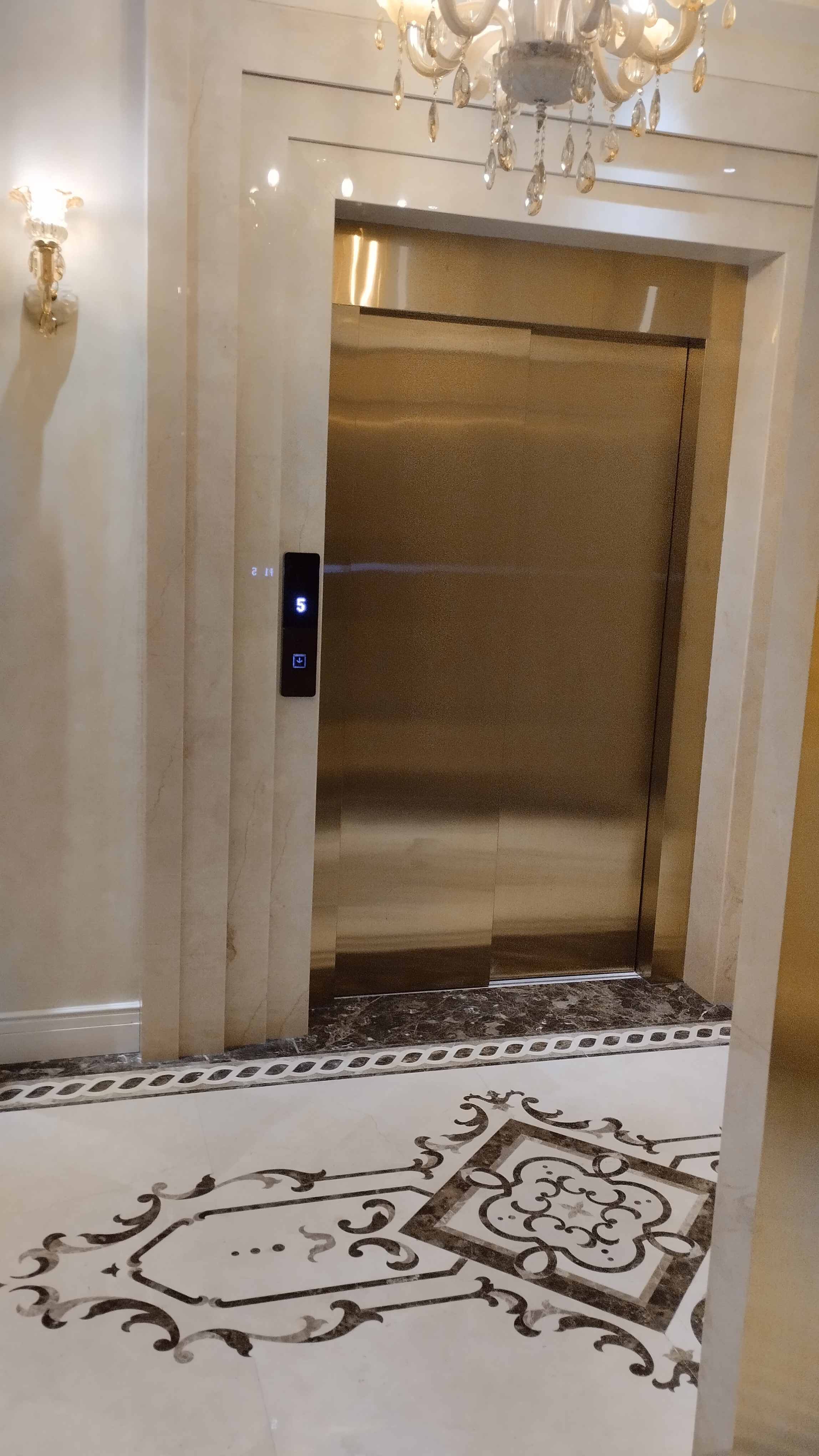 فروش آپارتمان 260 متر یاسر 3 خواب فول امکانات