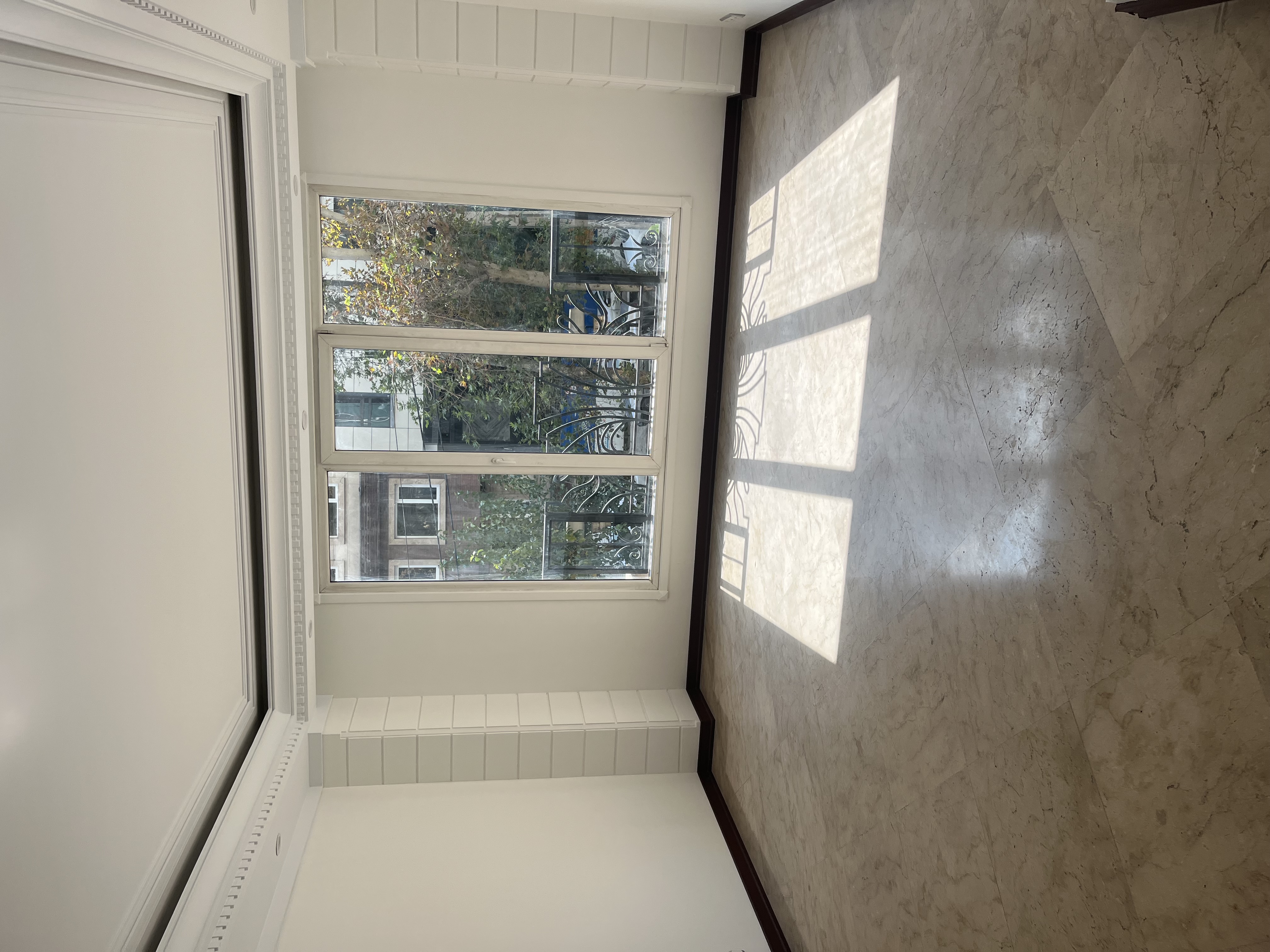 اجاره اداری 80متر  نیاوران