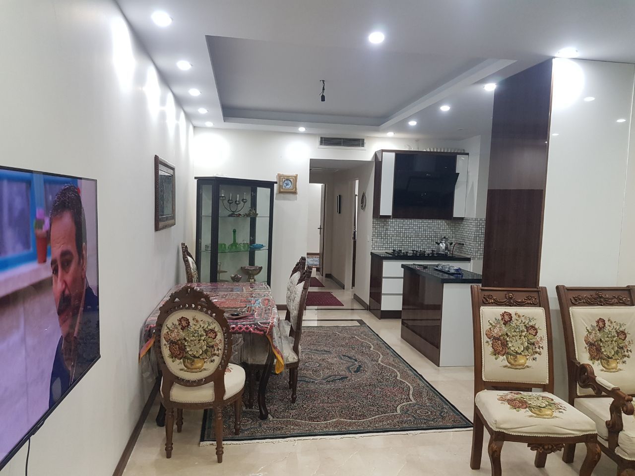 فروش اپارتمان 95 متری در نارمک فول امکانات