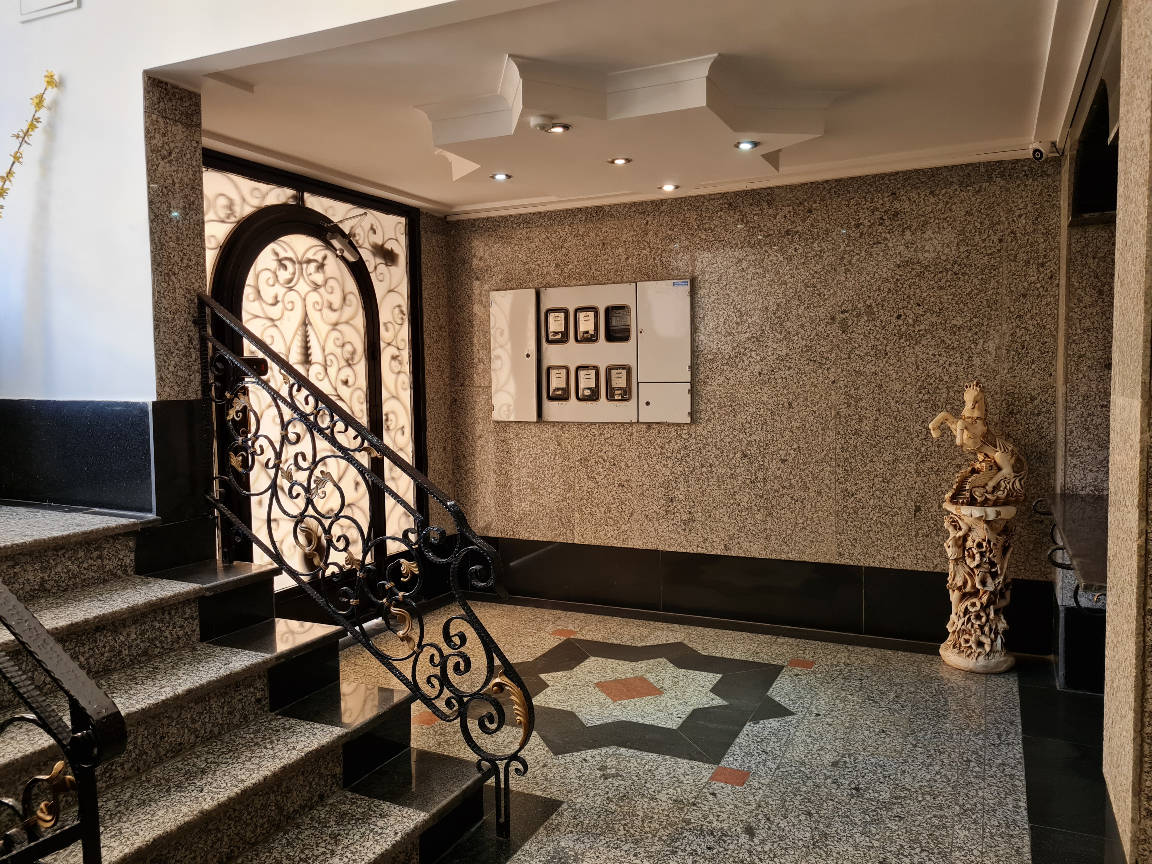 فروش آپارتمان 180 متر قیطریه اطراف پارک