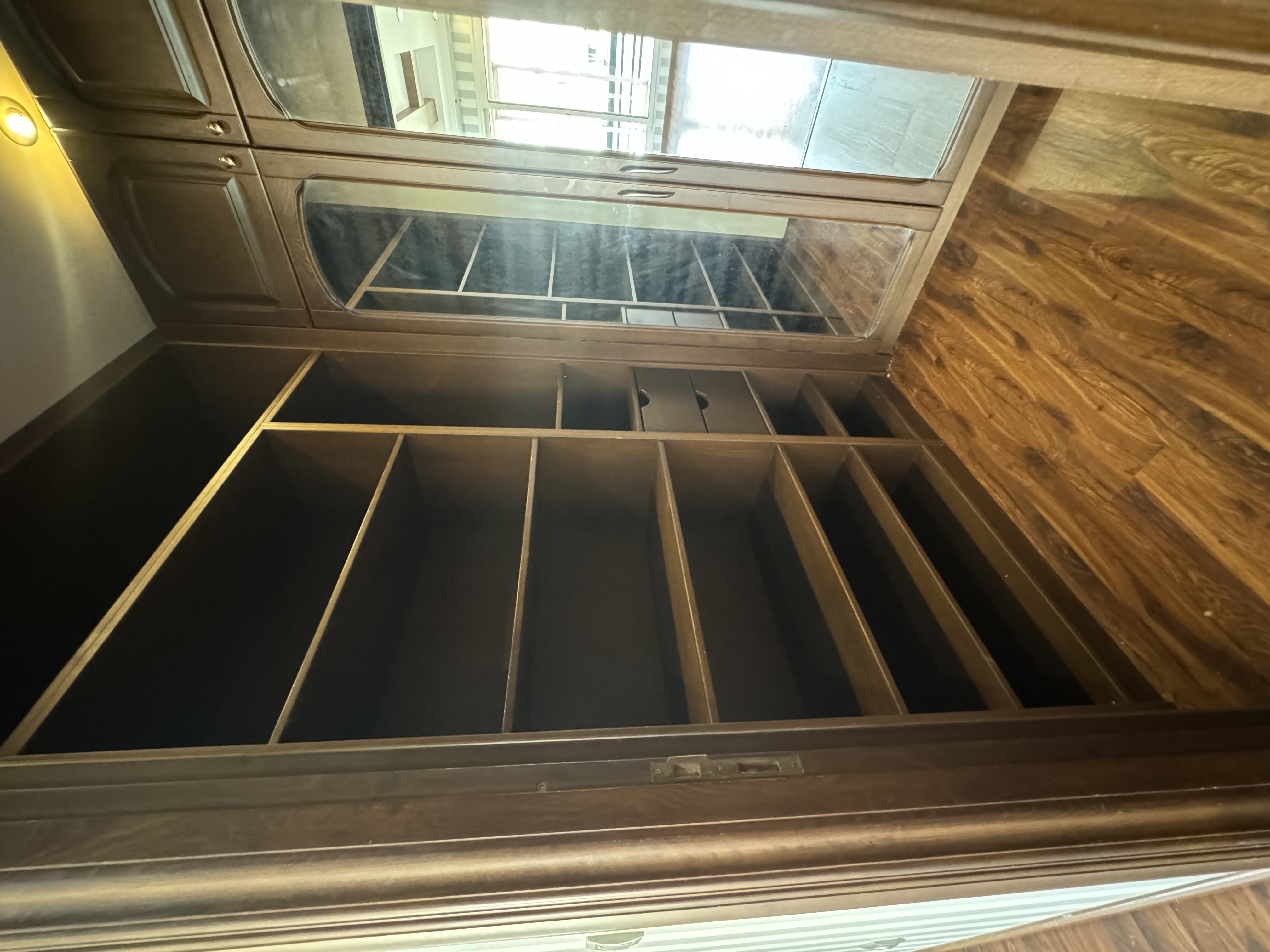 فروش آپارتمان 175متر نیاوران 3پارکینگ