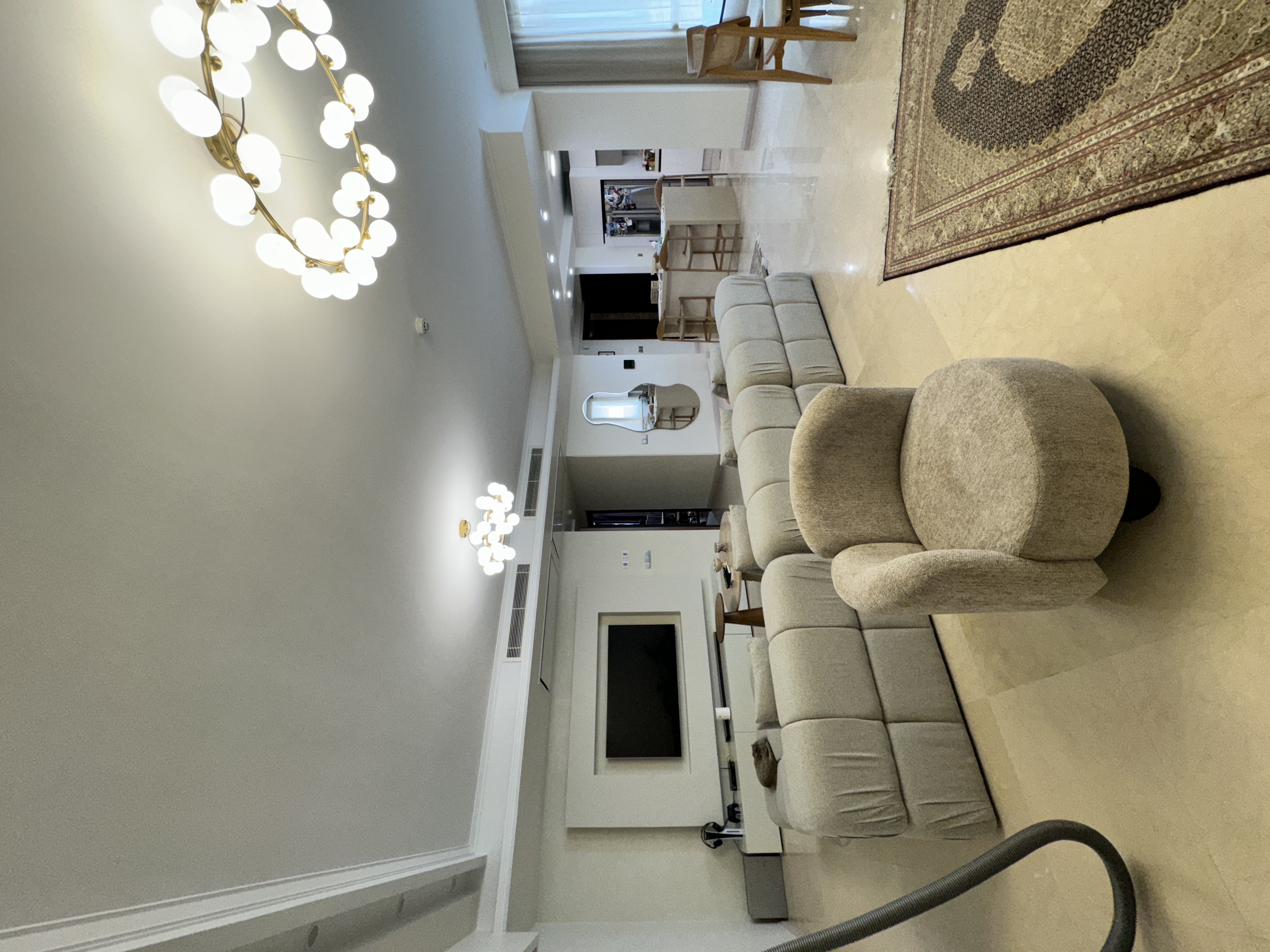 فروش آپارتمان 130متر آجودانیه مشاعات فعال