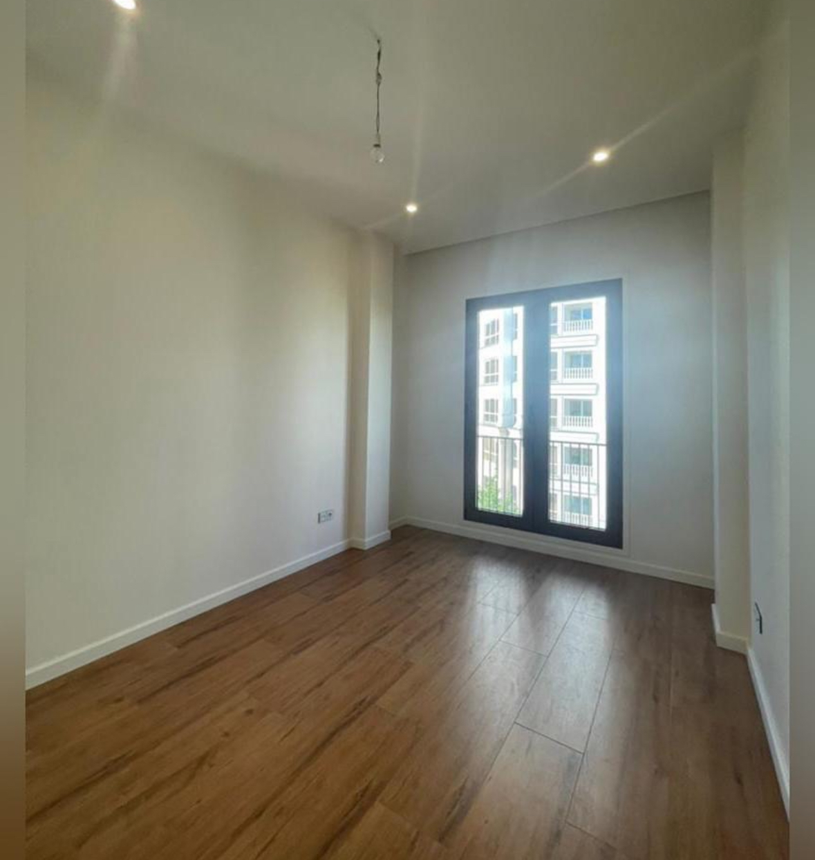 فروش آپارتمان 120 متر دیباجی تک واحدی غرق نور مستقیم