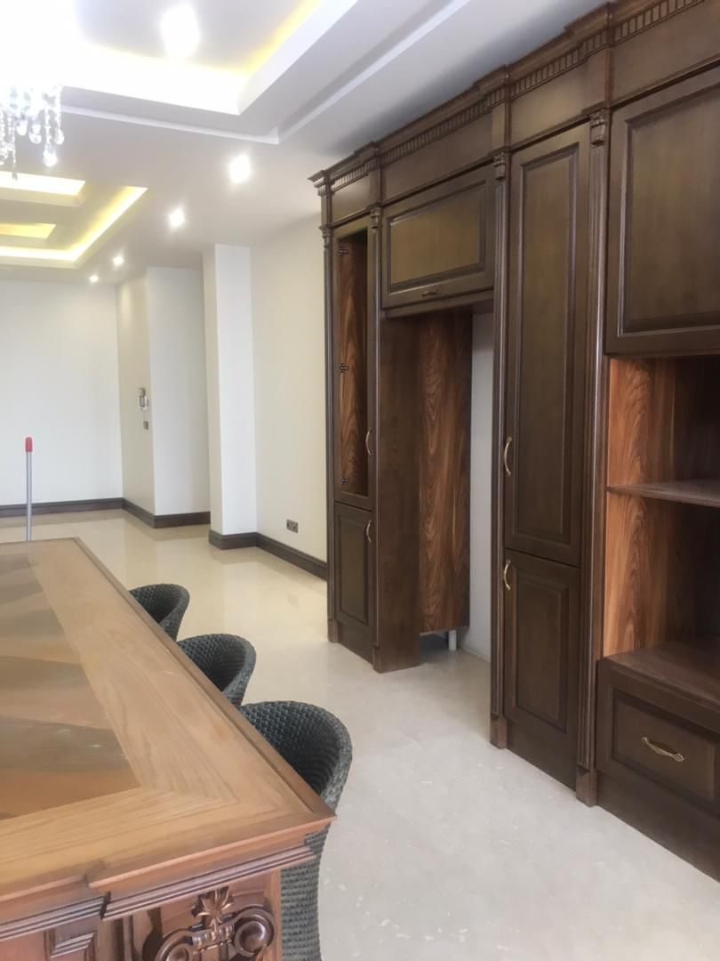 فروش آپارتمان 92 متر فرمانیه بالکن در حد پنت هاوس