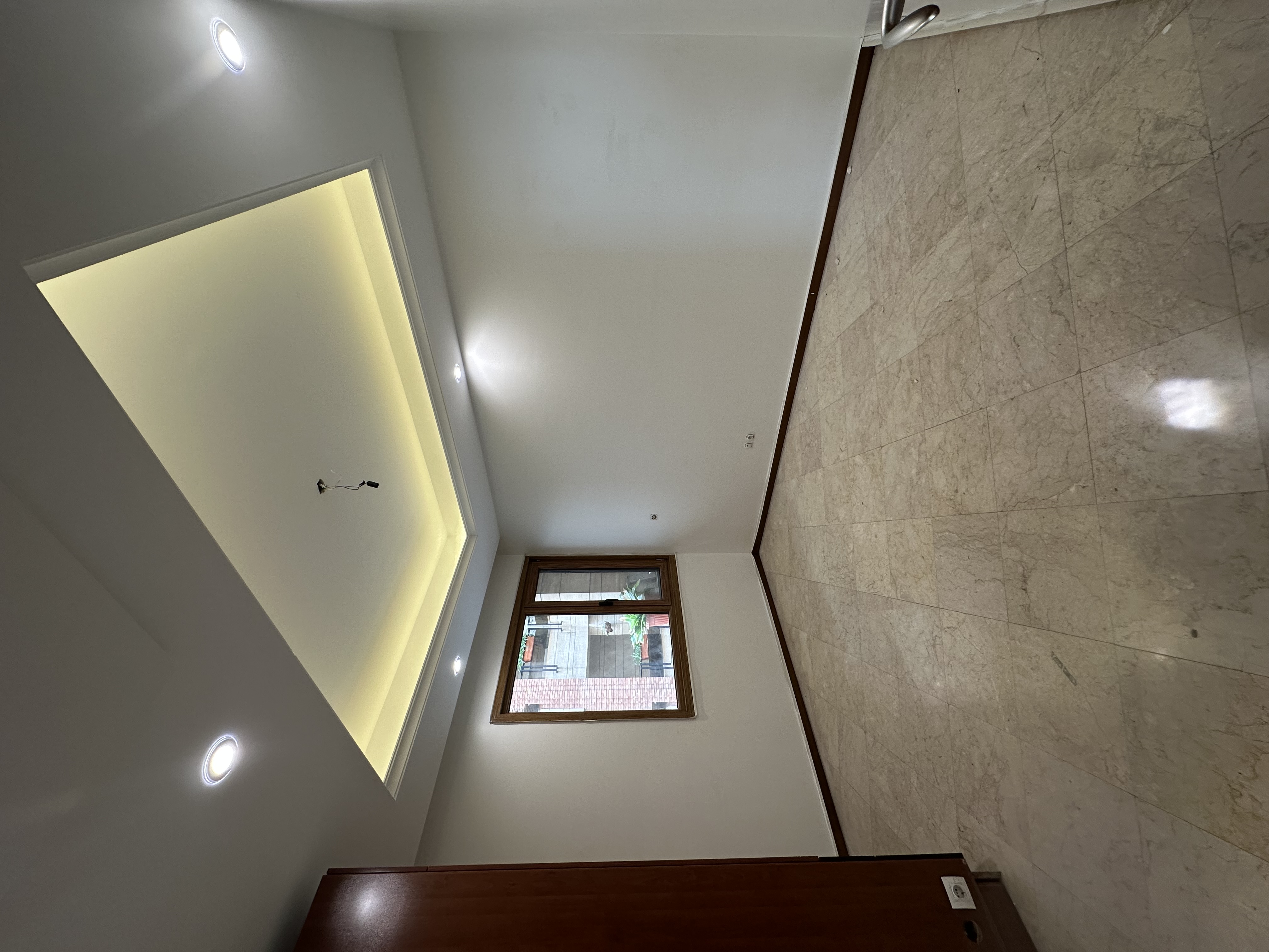 فروش آپارتمان 130متری اقدسيه